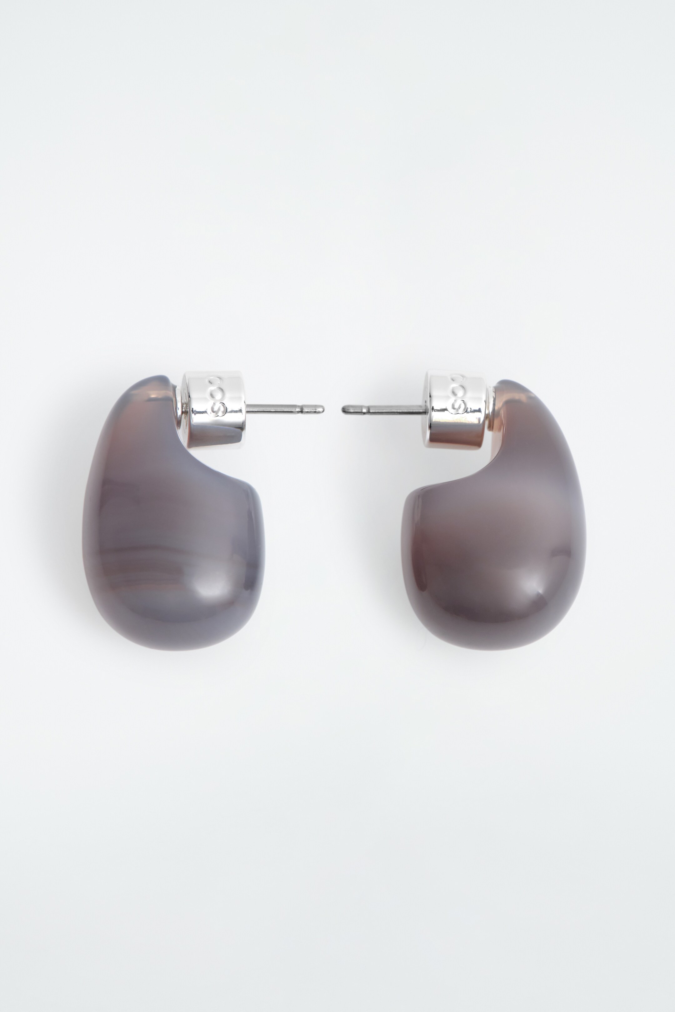 Agrandir l'image: PETITES BOUCLES D'OREILLES FAÇON GOUTTE EN VERRE - TAUPE - FEMME | H&M FR 3