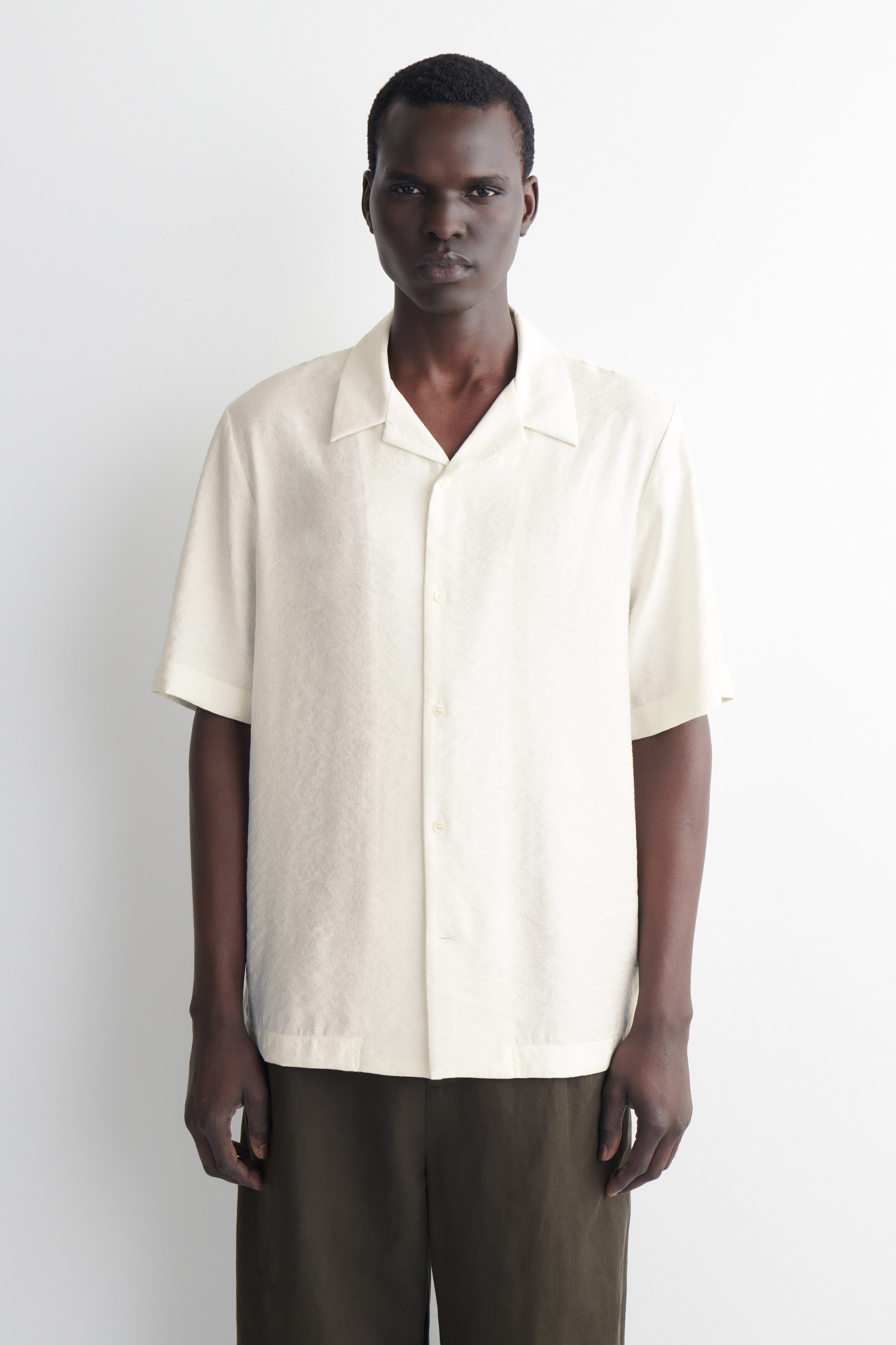 トップス Rib Regular Collar A/C Shirts goyemon CAMP COLLAR SHIRT - CREAM | COS US
