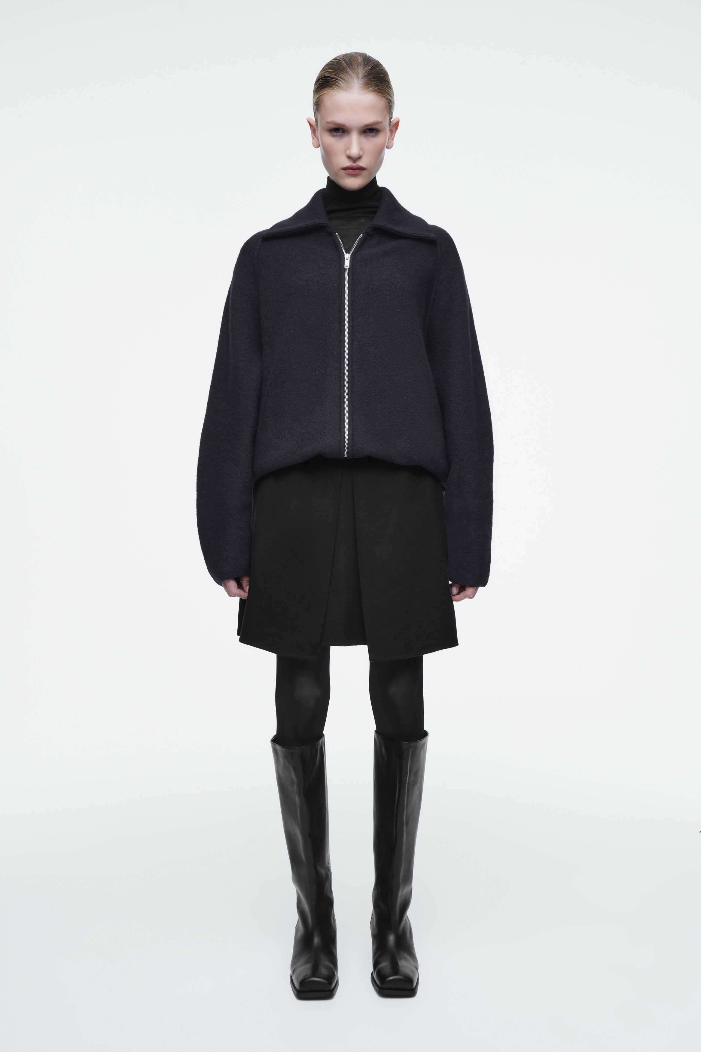 ミニスカート TRAPEZE MINI SKIRT IN DOUBLE FACED WOOL FOLD-DETAIL DOUBLE-FACED WOOL MINI SKIRT - BLACK | COS