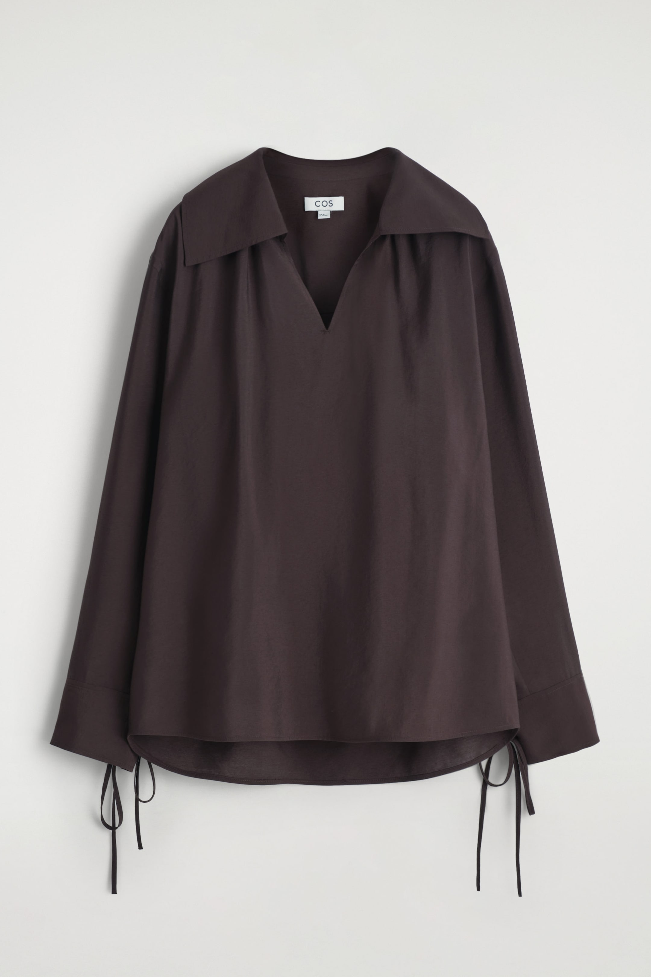 WIDE-COLLAR MODAL BLOUSE