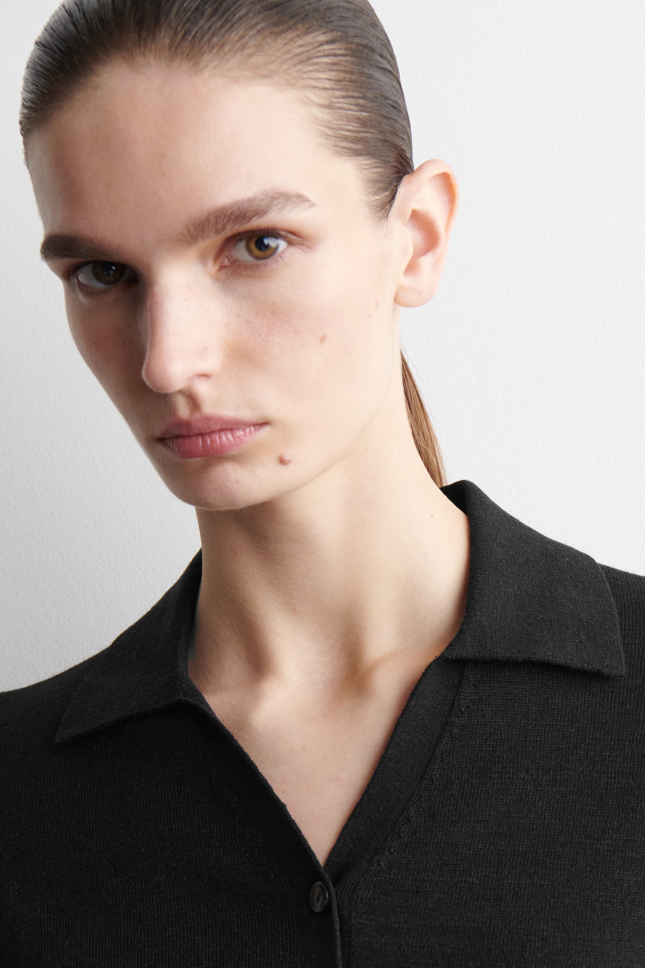 KNITTED LINEN-MERINO SHIRT — BLACK