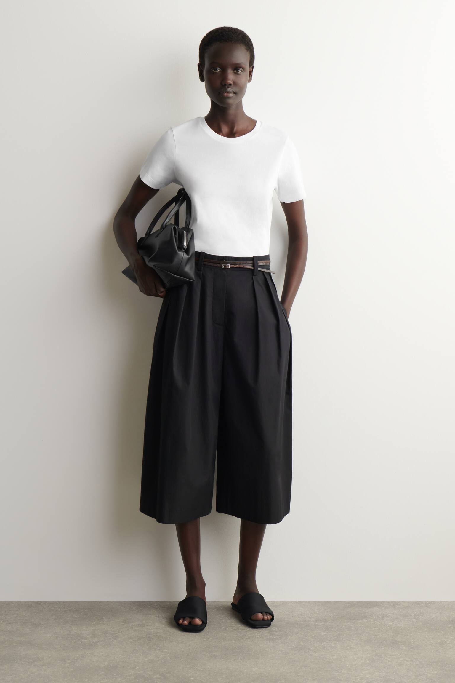 TRICOU DIN BUMBAC CU GULER ROTUND - ALB/NEGRU/MARO/BEJ MÉLANGE/BLEUMARIN/GALBEN UNTOS - 3