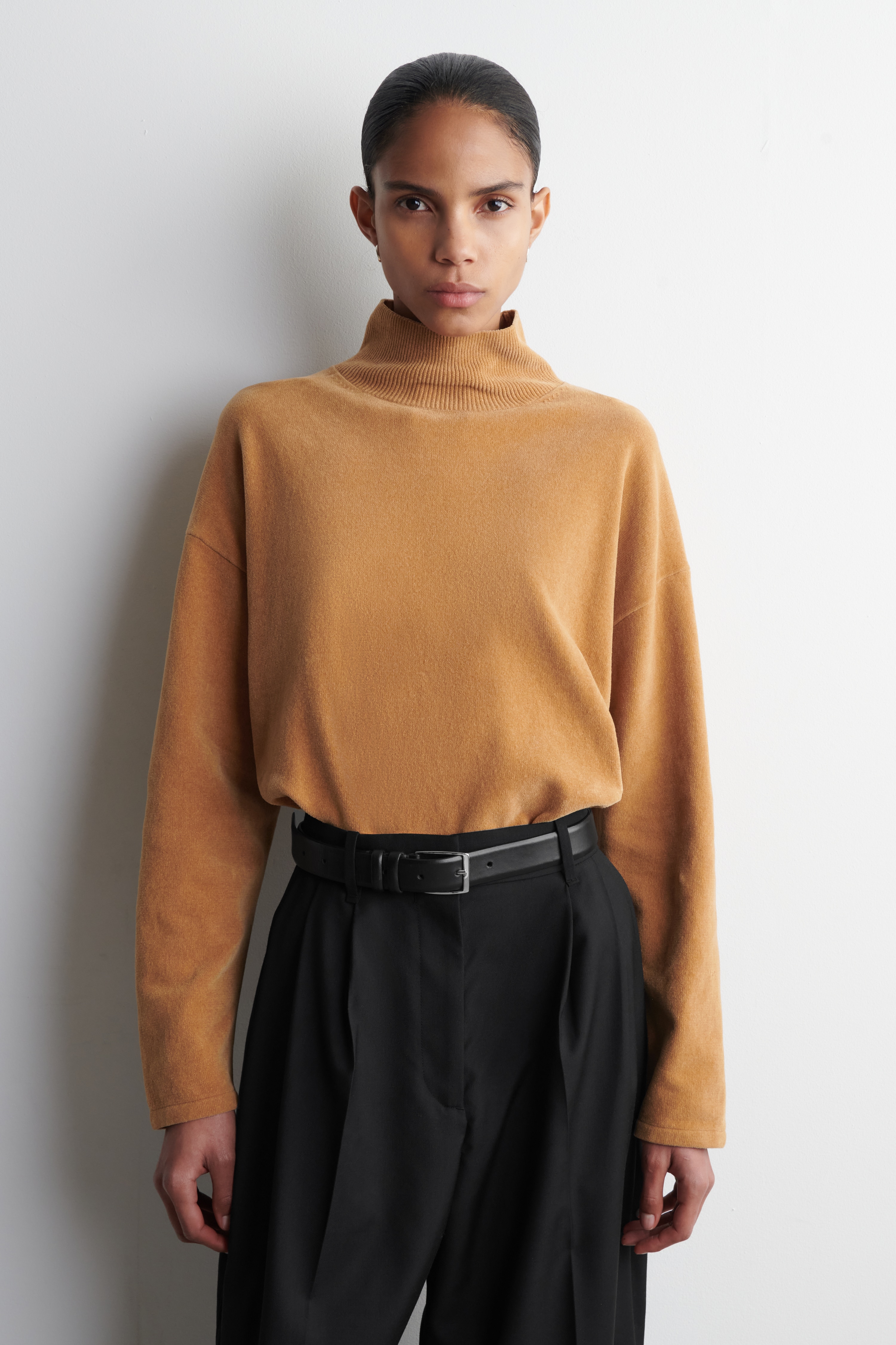 CHENILLE FUNNEL-NECK JUMPER - CAMEL/BROWN