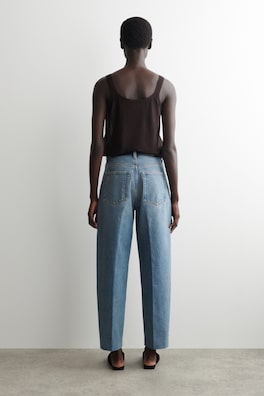 UMBRA TAPERED JEANS — BLUE 4