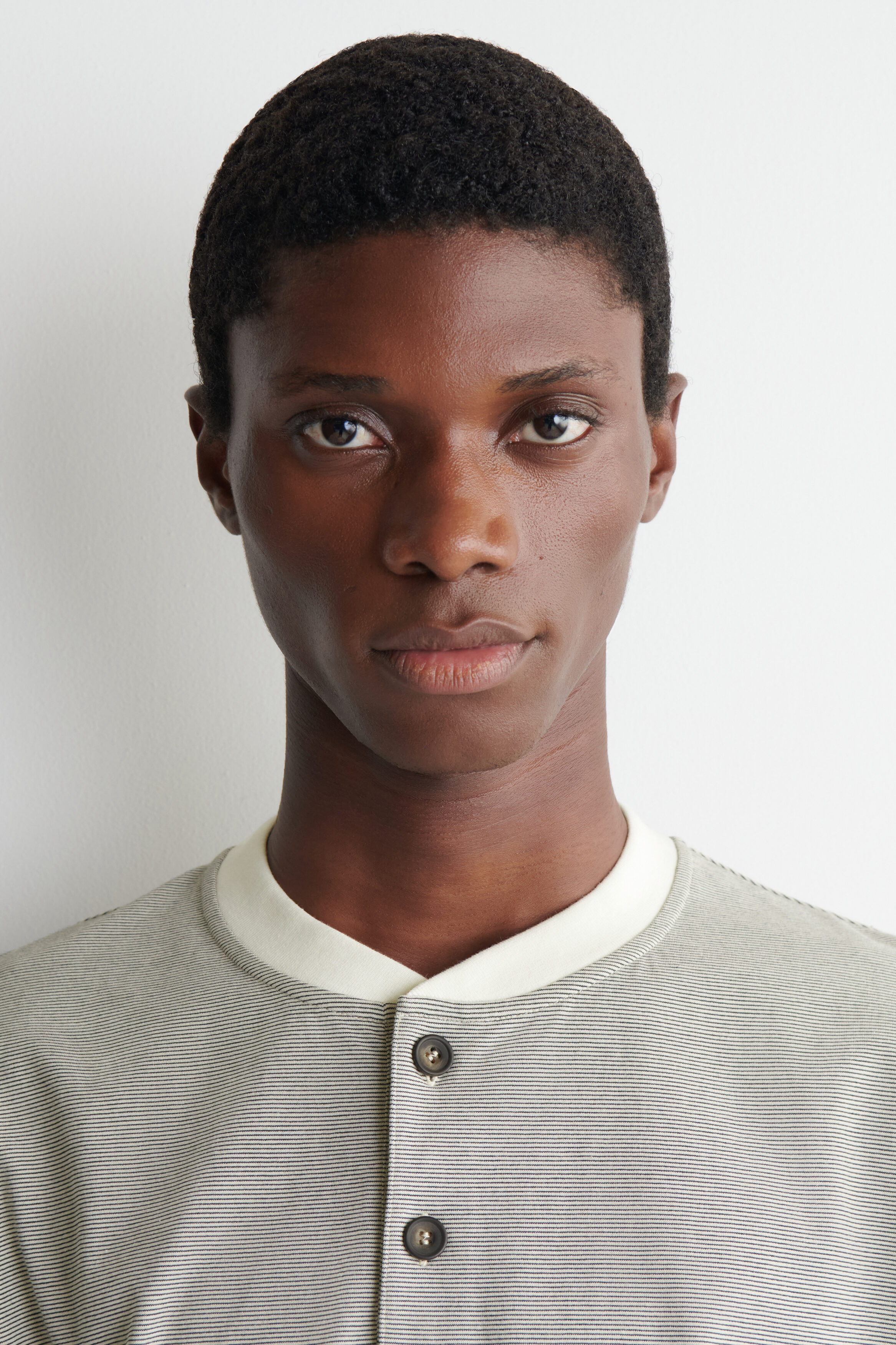 STRIPED COTTON HENLEY T-SHIRT - thumbnail 4