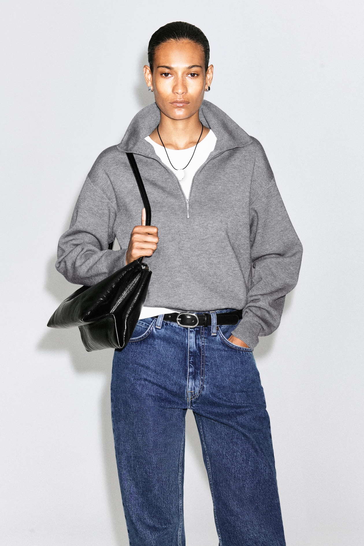 MOCK-NECK HALF-ZIP KNITTED SWEATER — GRAY MÉLANGE