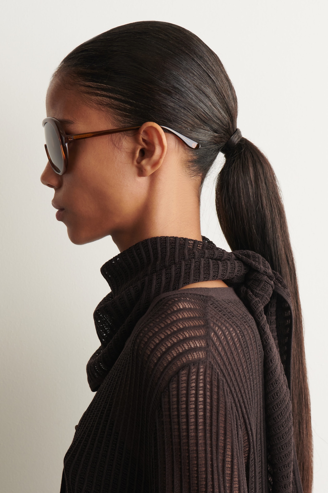 POINTELLE-KNIT TRIANGLE SCARF — BROWN