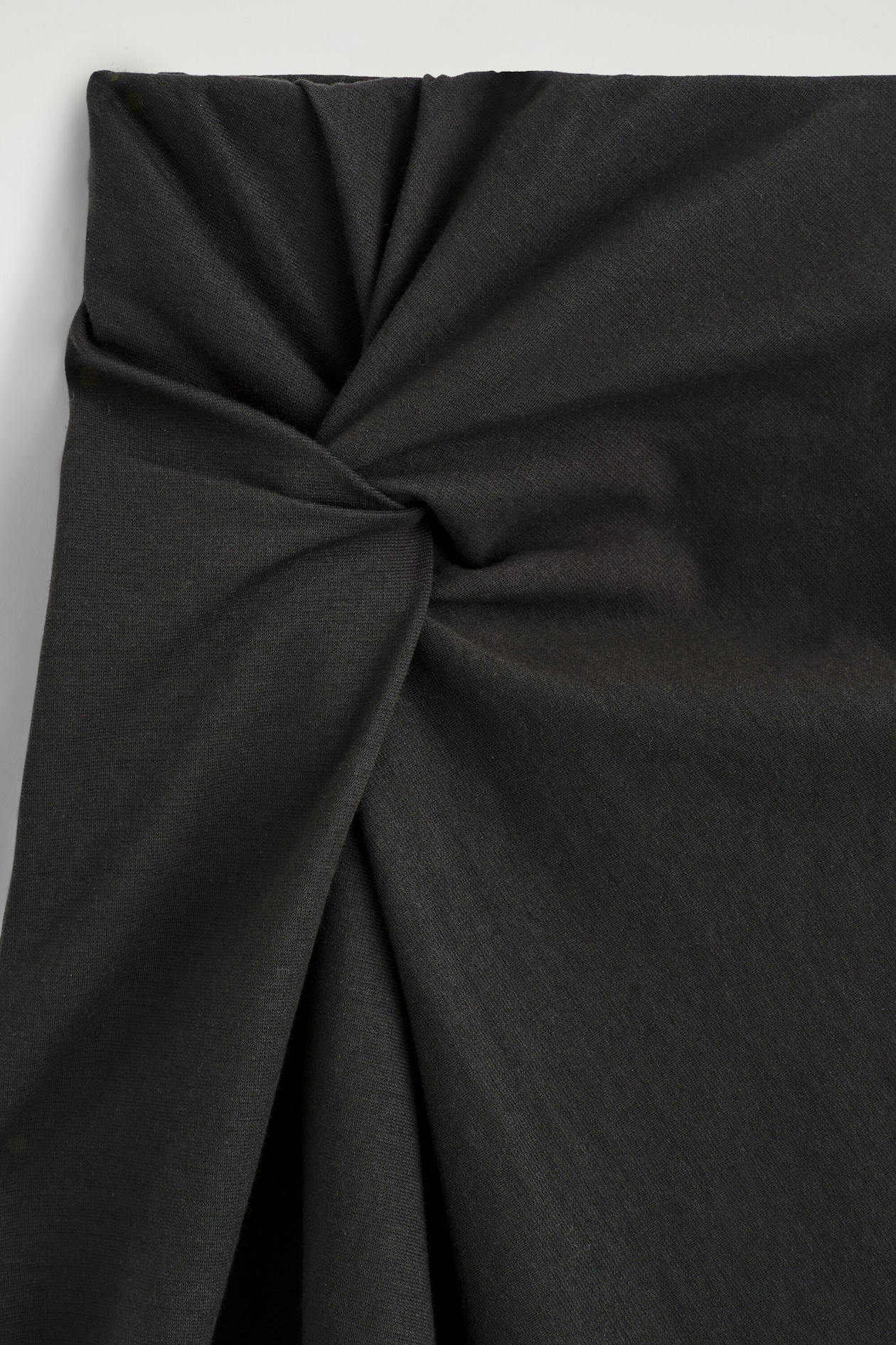 TWIST-DETAIL JERSEY MIDI SKIRT — DARK GREEN