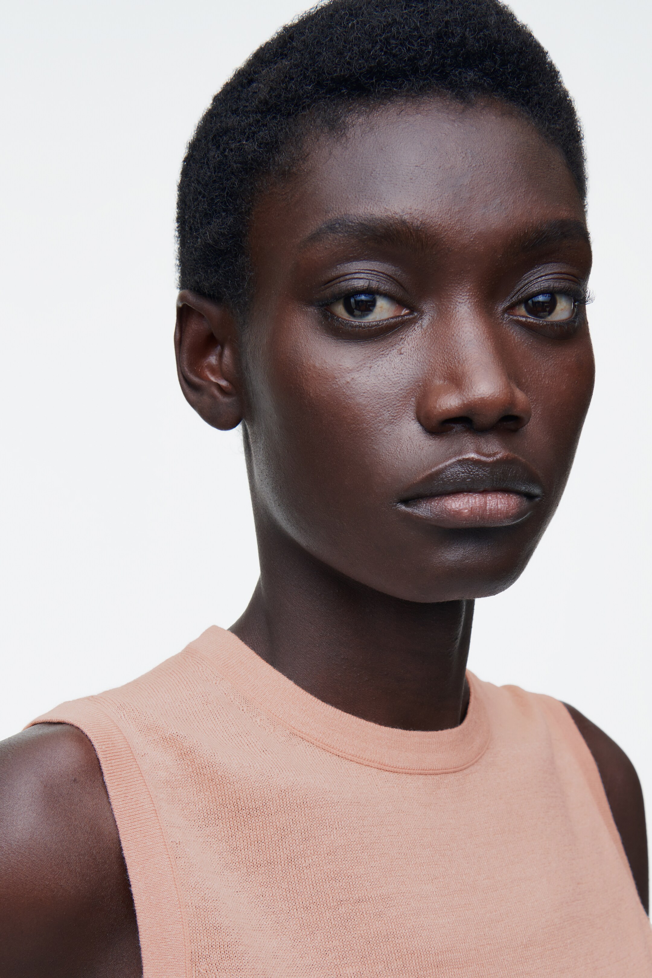 Agrandir l'image: DÉBARDEUR EN MAILLE DE LAINE MÉRINOS-LIN - ROSE POUDRÉ - FEMME | H&M FR 5