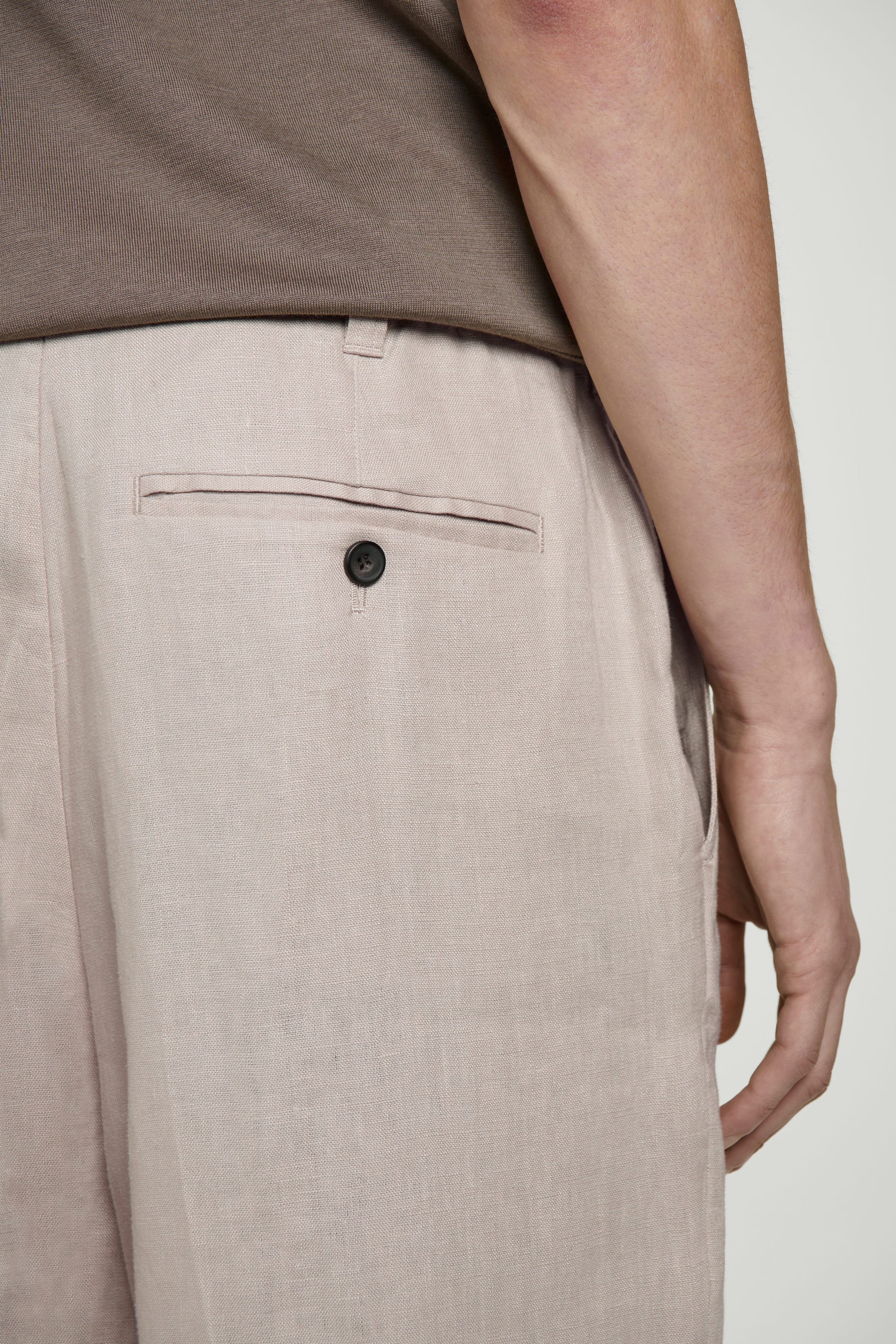 FLUID LINEN WIDE-LEG TROUSERS