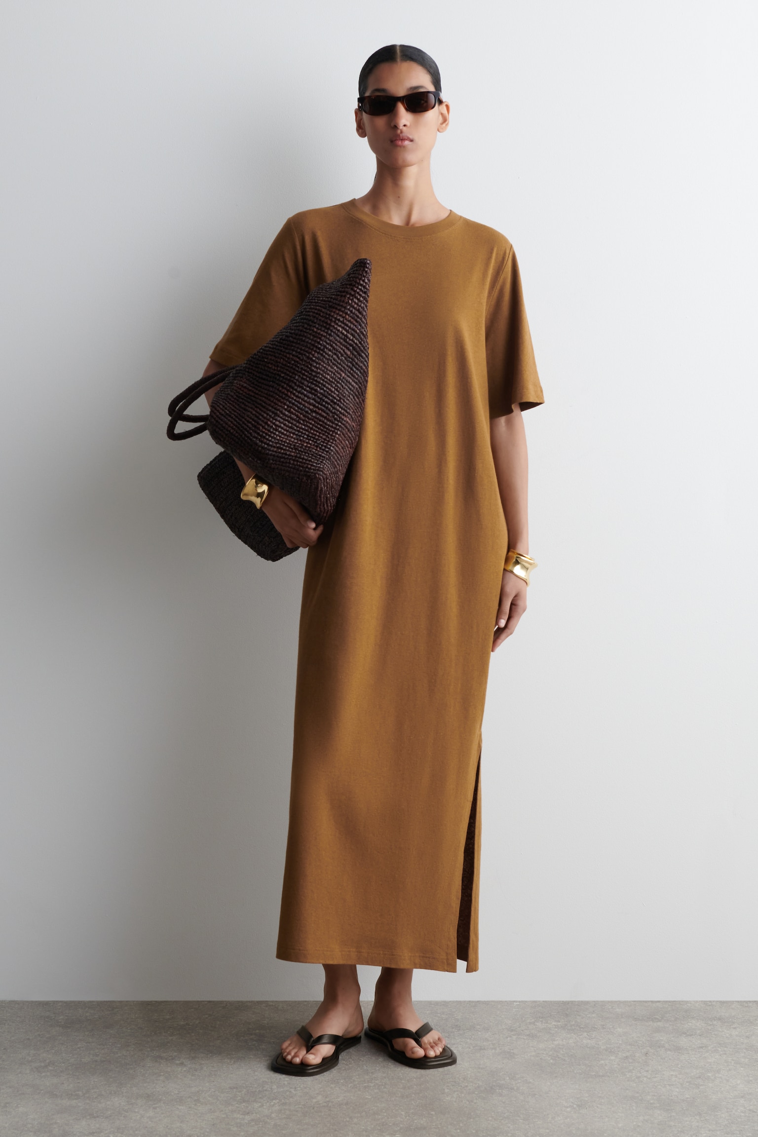 COTTON-LINEN MAXI T-SHIRT DRESS - BROWN/BLACK / WHITE / STRIPED