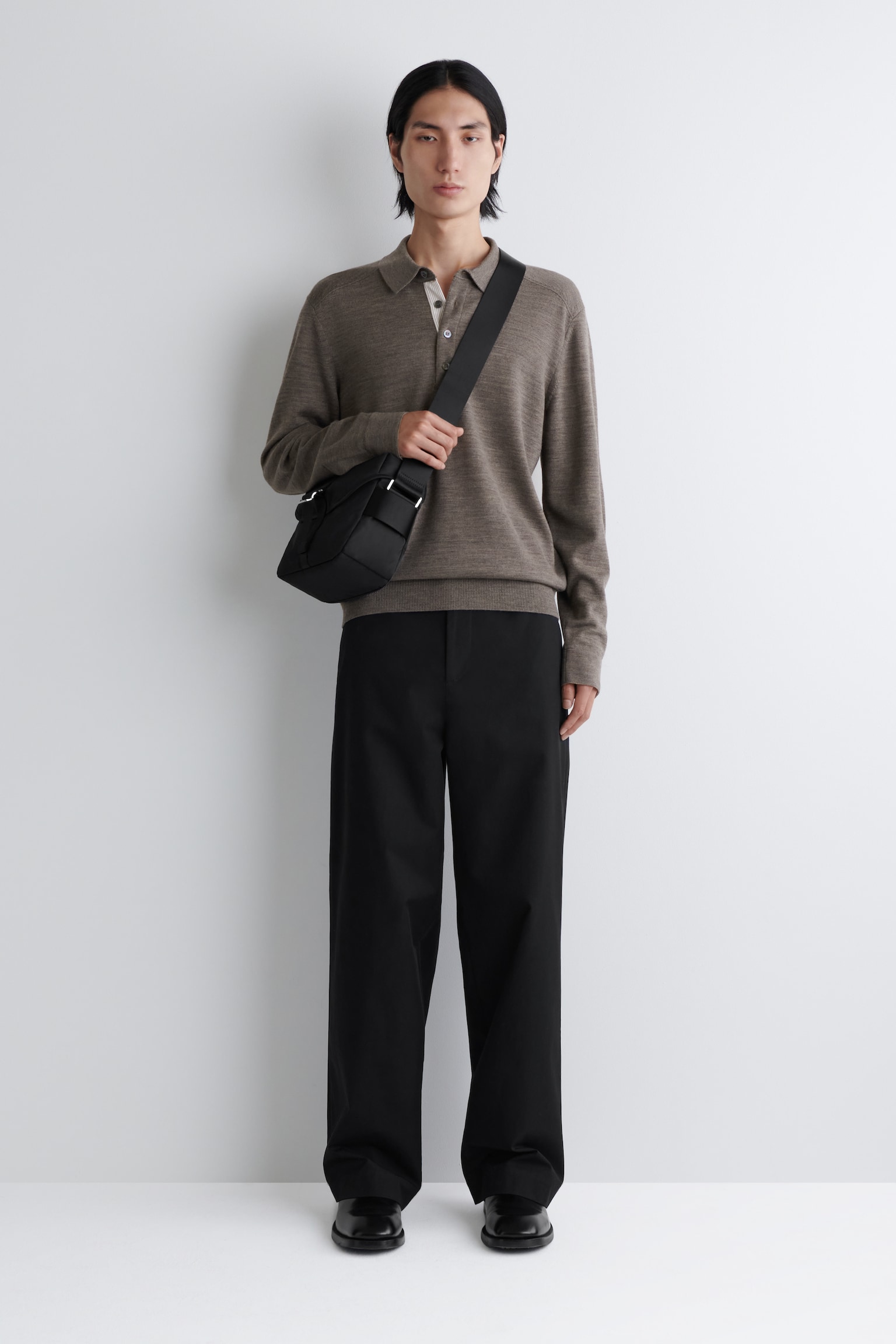 PURSUIT CROSSBODY TAŠKA - NYLON - ČIERNA