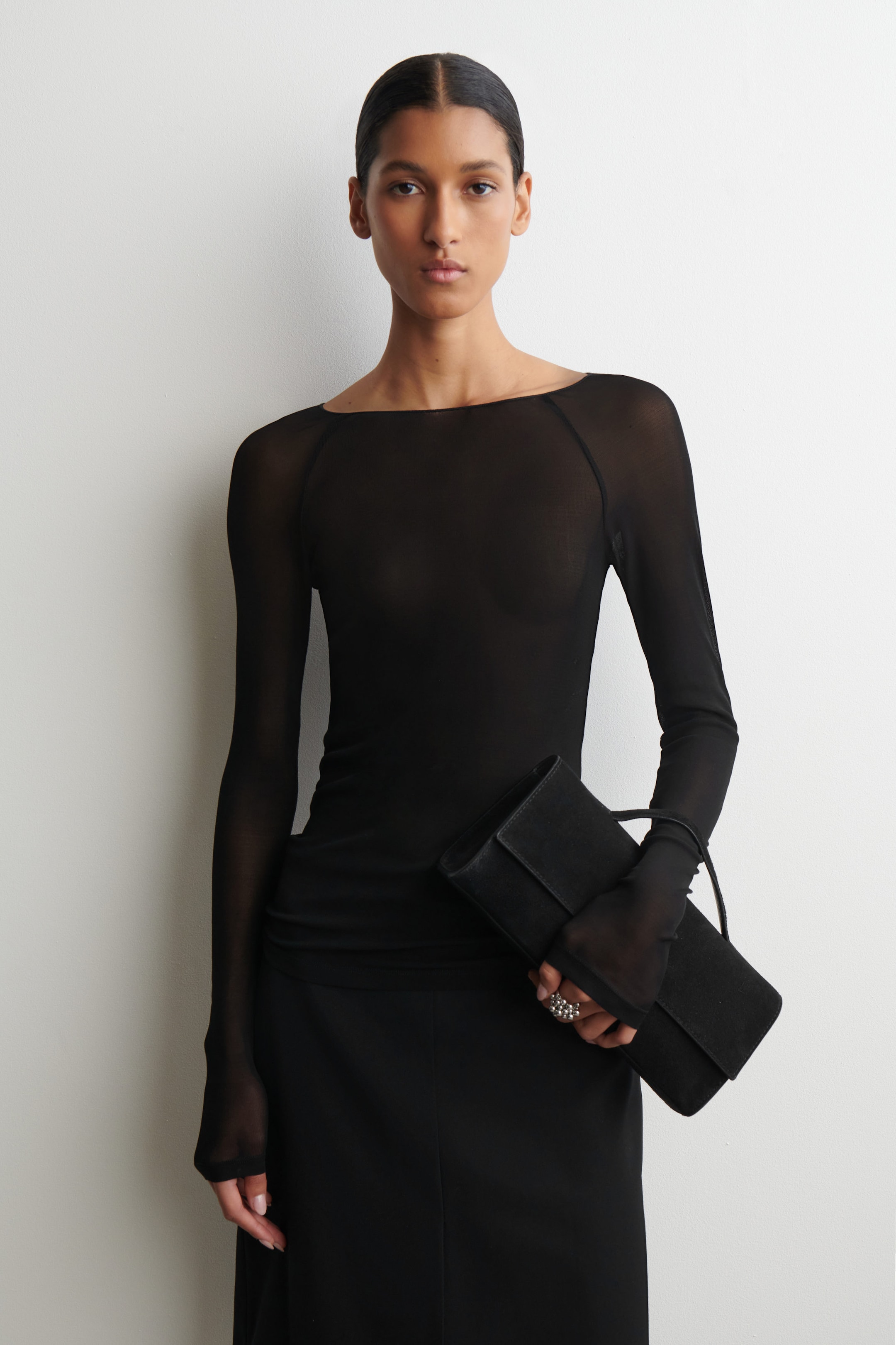 SILK LONG-SLEVELED TOP