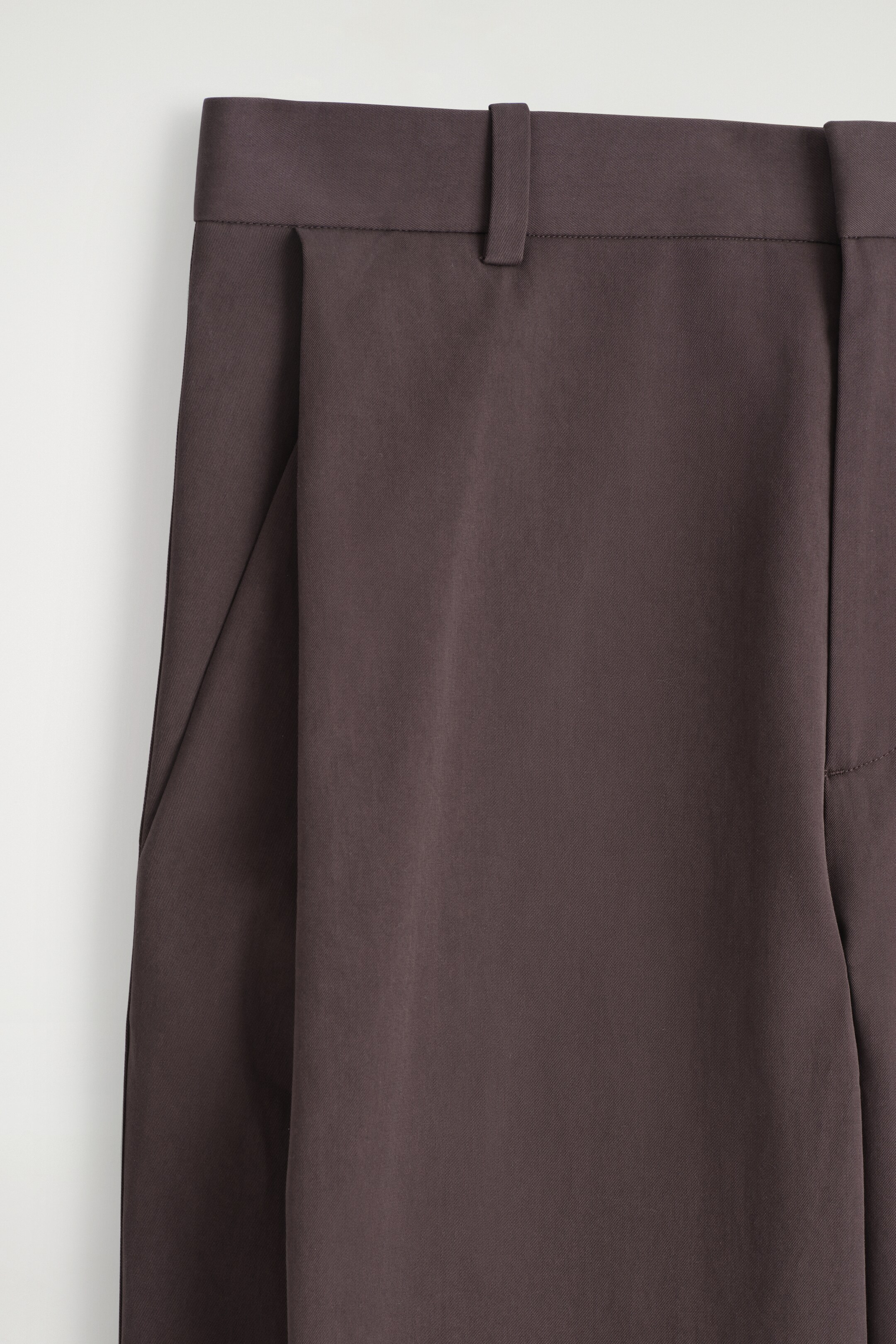 Visualizza immagine più grande: PANTALONI IN COTONE A GAMBA LARGA CON PIEGHE - MARRONE SCURO - UOMO | H&M IT 7