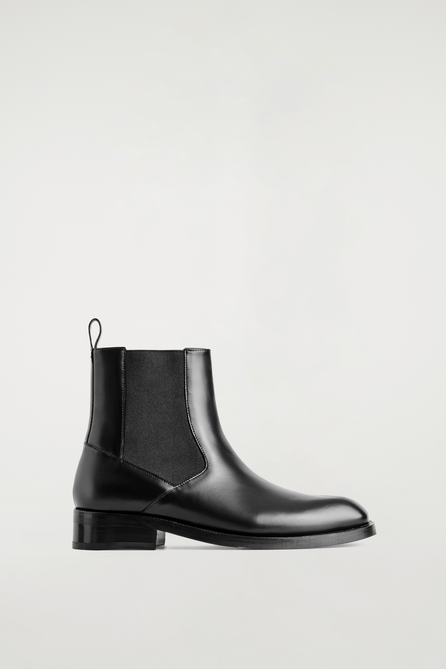 SQUARE-TOE LEATHER CHELSEA BOOTS - BLACK/NAVY - 2