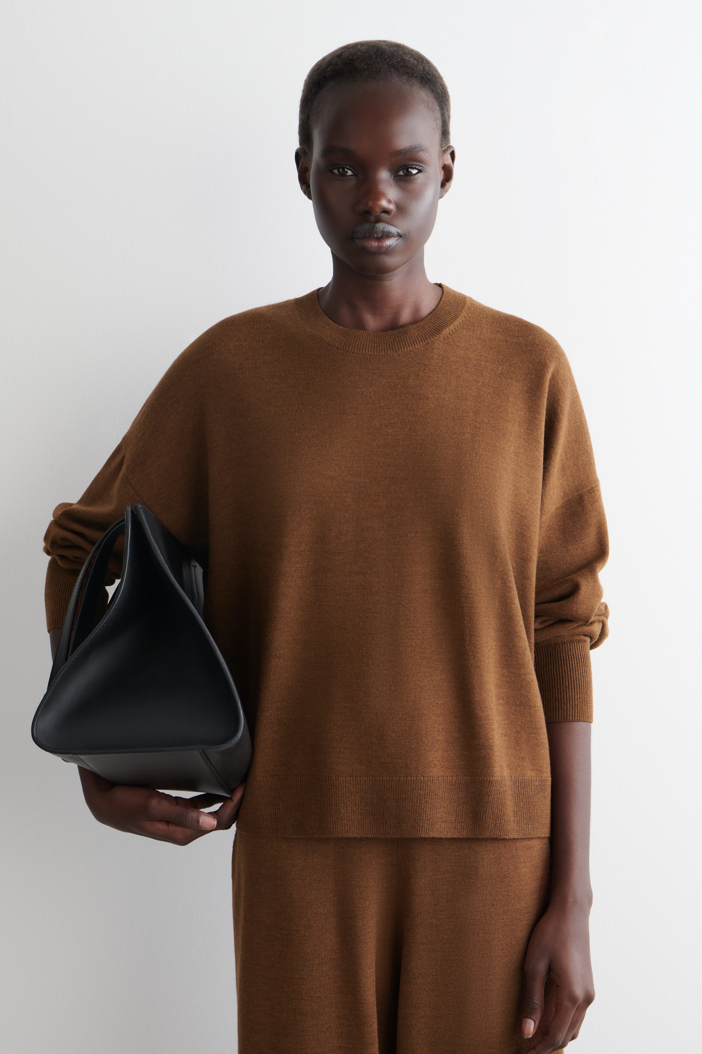 MERINO WOOL CREW-NECK JUMPER