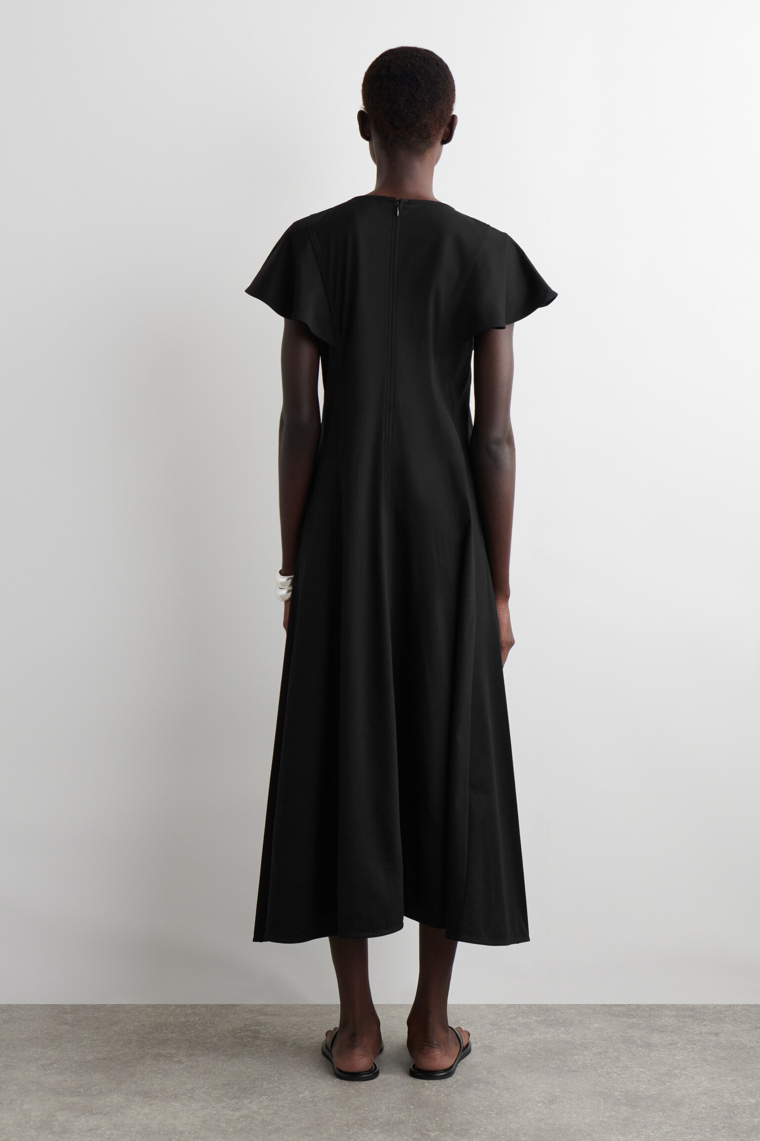 VESTIDO MIDI DE ALGODÓN CON MANGAS PÉTALO - NEGRO/VERDE CLARO - 5