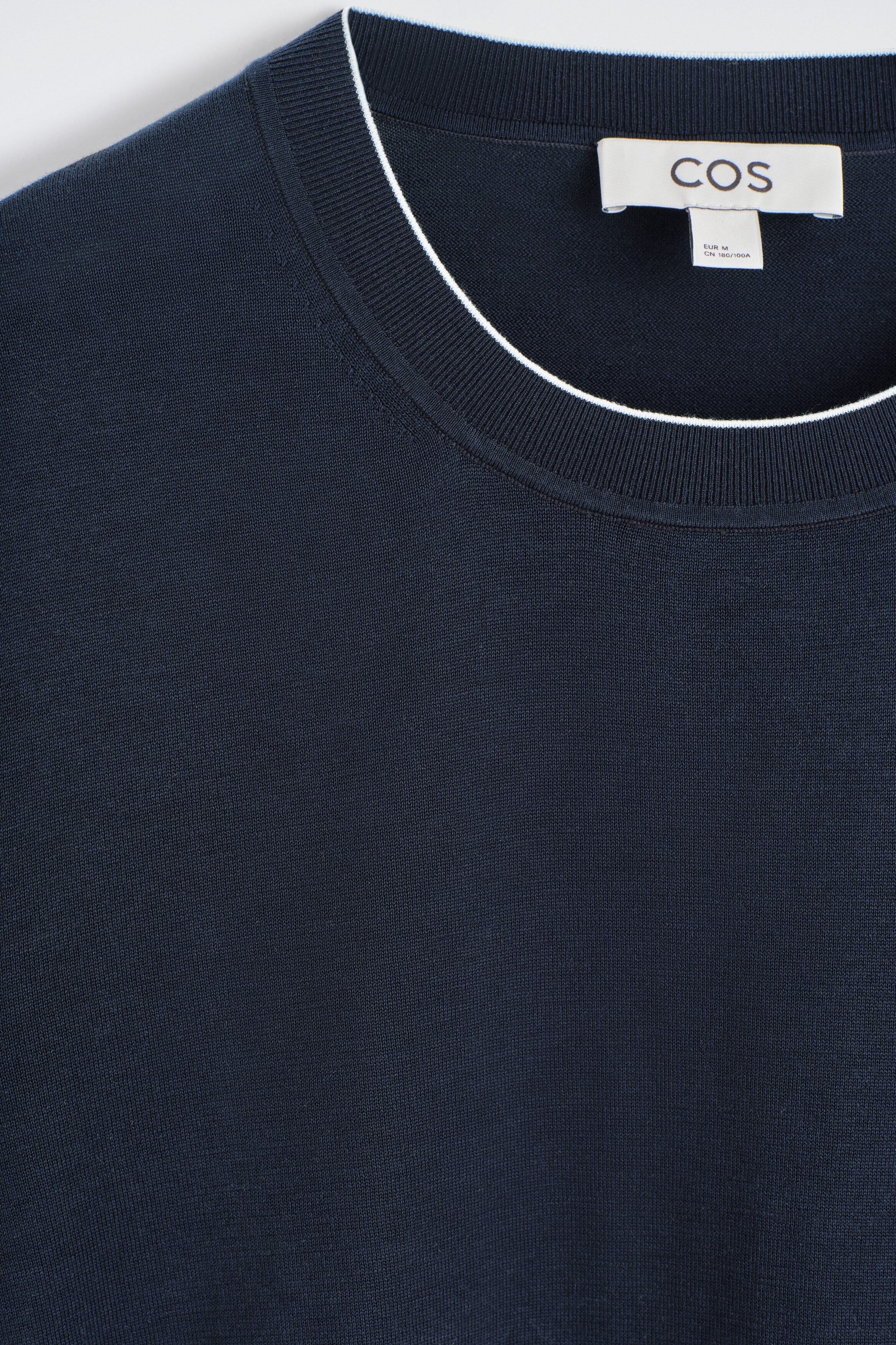 Men's Slim Fit T-Shirts | COS
