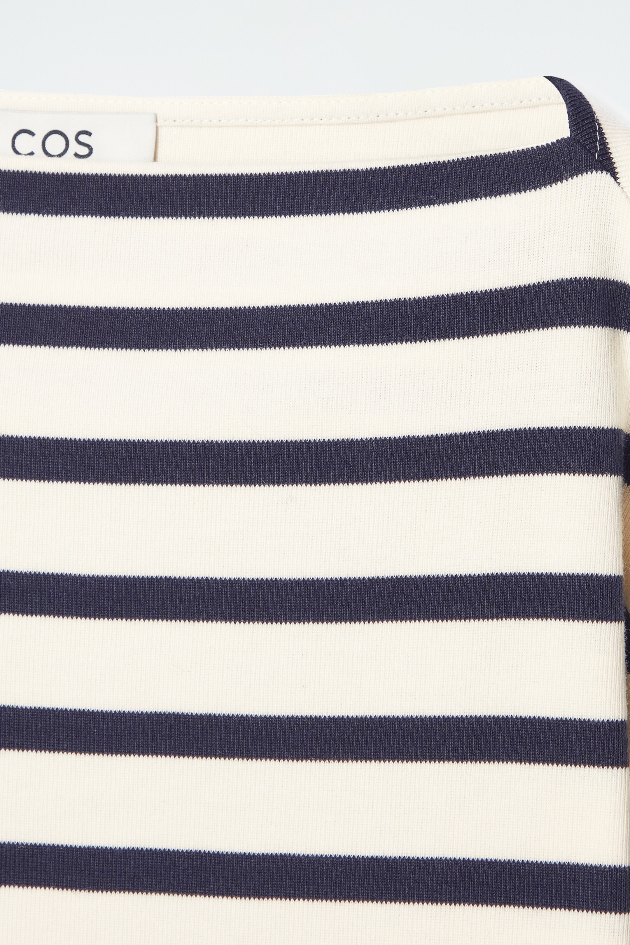 Grotere afbeelding bekijken: GESTREEPTE BOOTHALS TOP - NAVY / STRIPED - DAMES | H&M NL 2
