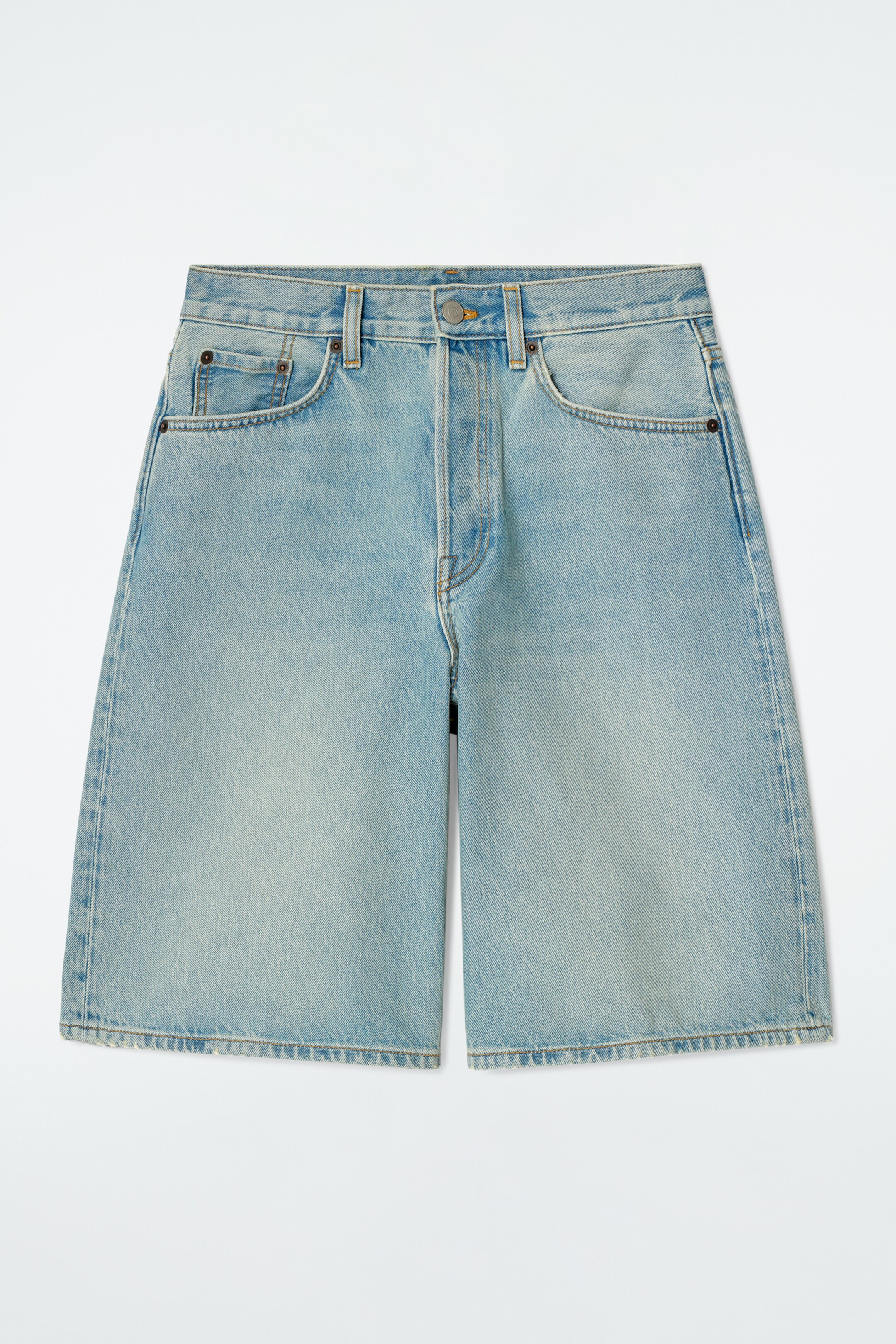 Ingrandisci l'immagine: LONGLINE DENIM SHORTS - LIGHT BLUE - DONNA | H&M CH 5