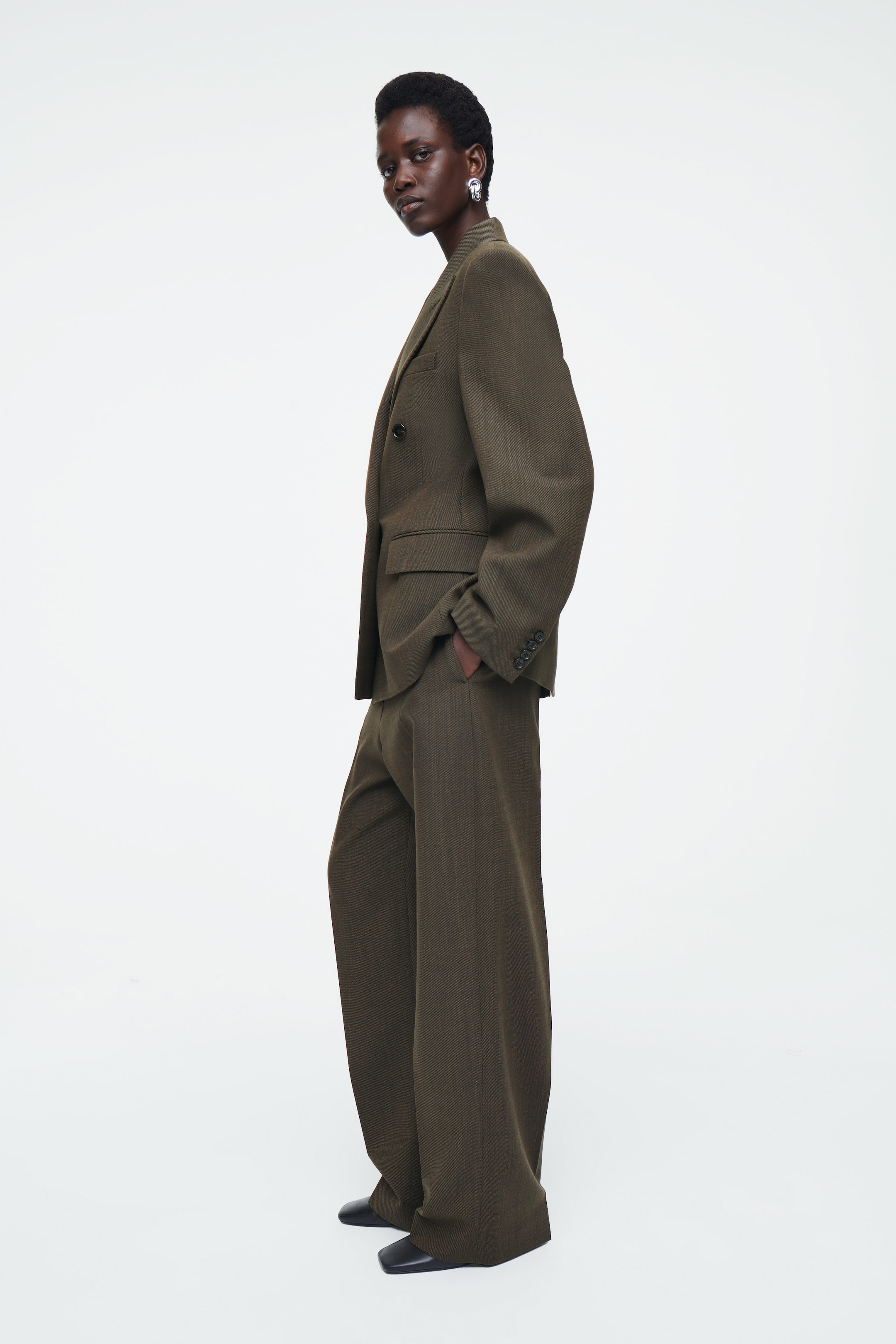 SLIM WAISTED DOUBLE-BREASTED WOOL BLAZER