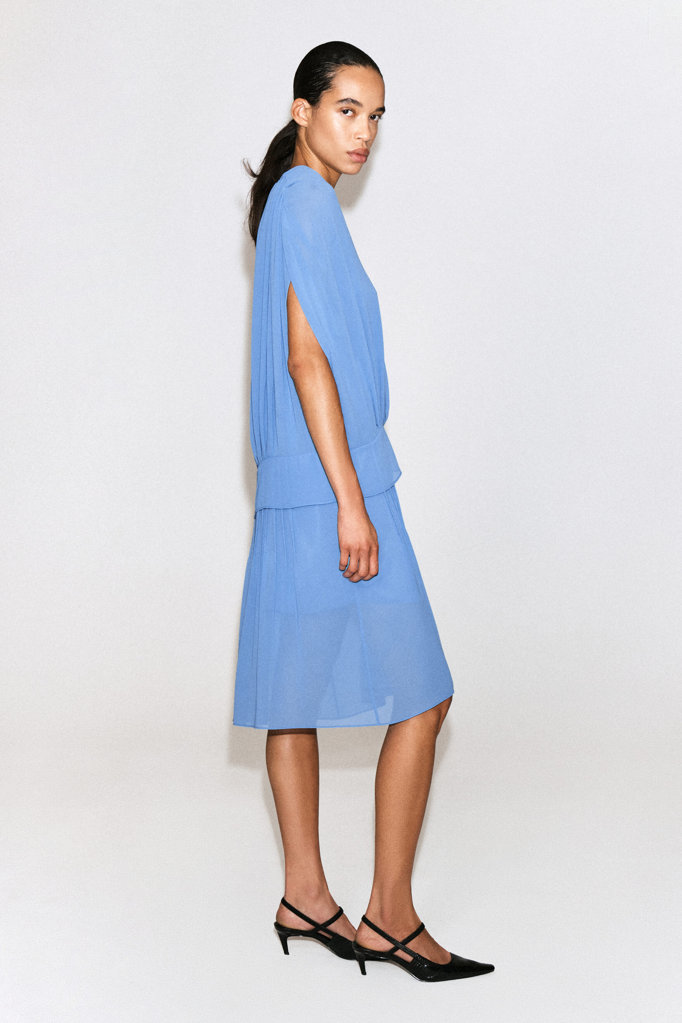 DRAPED PLEATED V-NECK MIDI DRESS - thumbnail 3