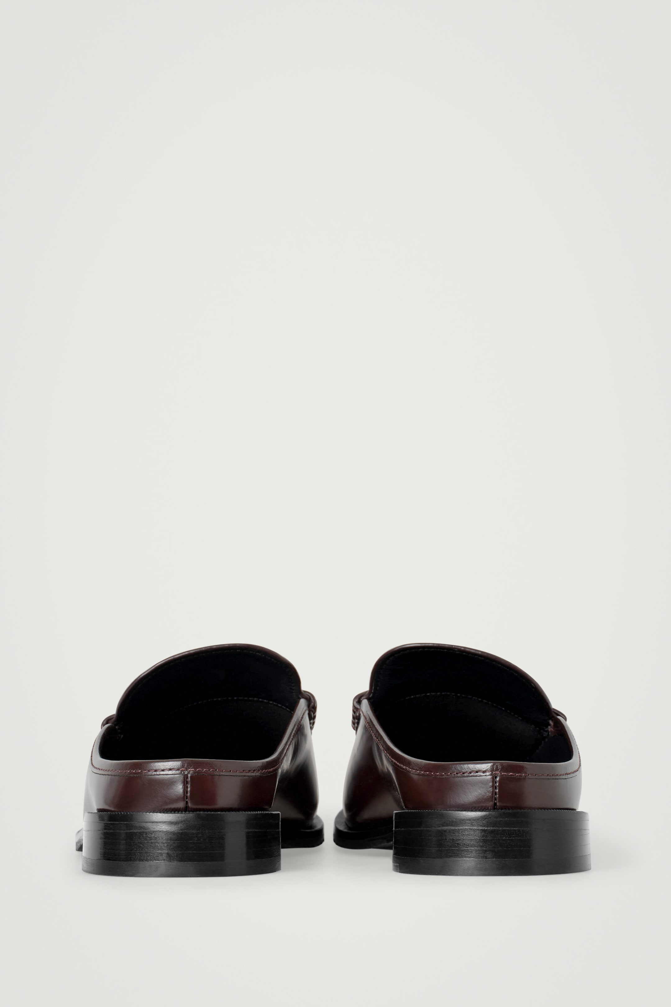 StillMedia/DescriptiveDetail