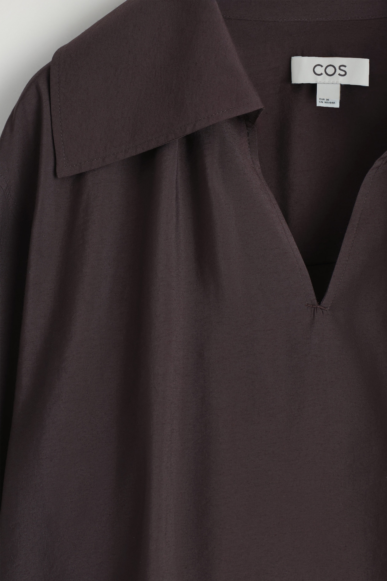 WIDE-COLLAR MODAL BLOUSE — DARK BROWN