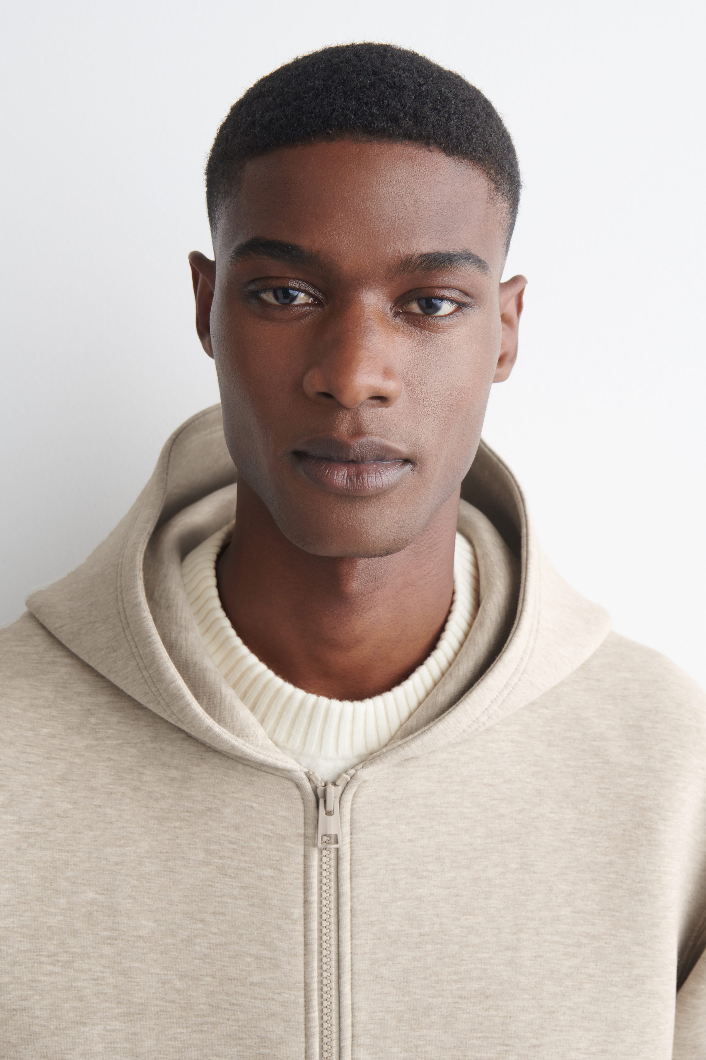 OVERSIZED SCUBA-JERSEY ZIP-UP HOODIE - BEIGE | COS