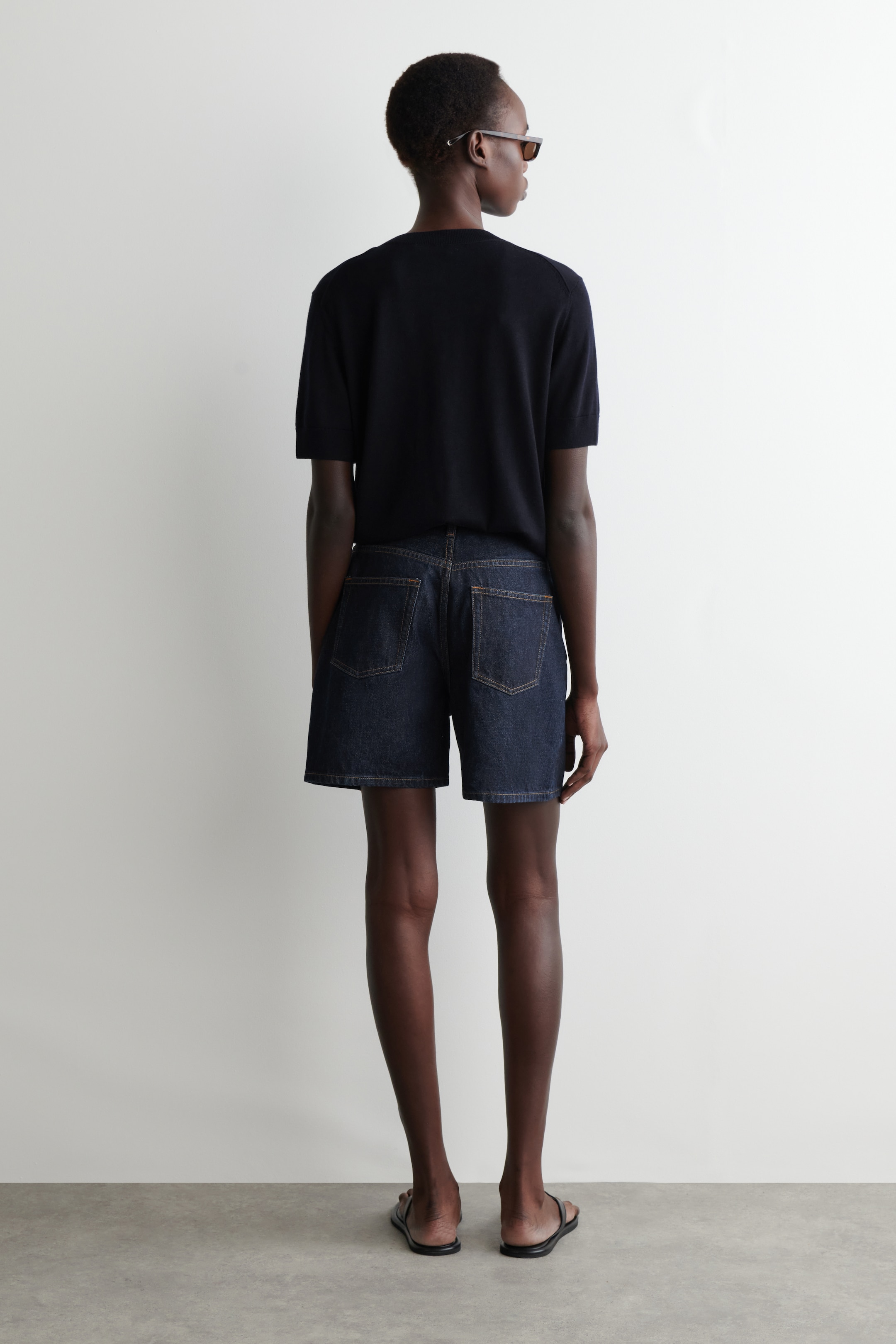 Grösseres Bild ansehen: JEANSSHORTS MIT HOHEM BUND - INDIGOBLAU - DAMEN | H&M CH 4