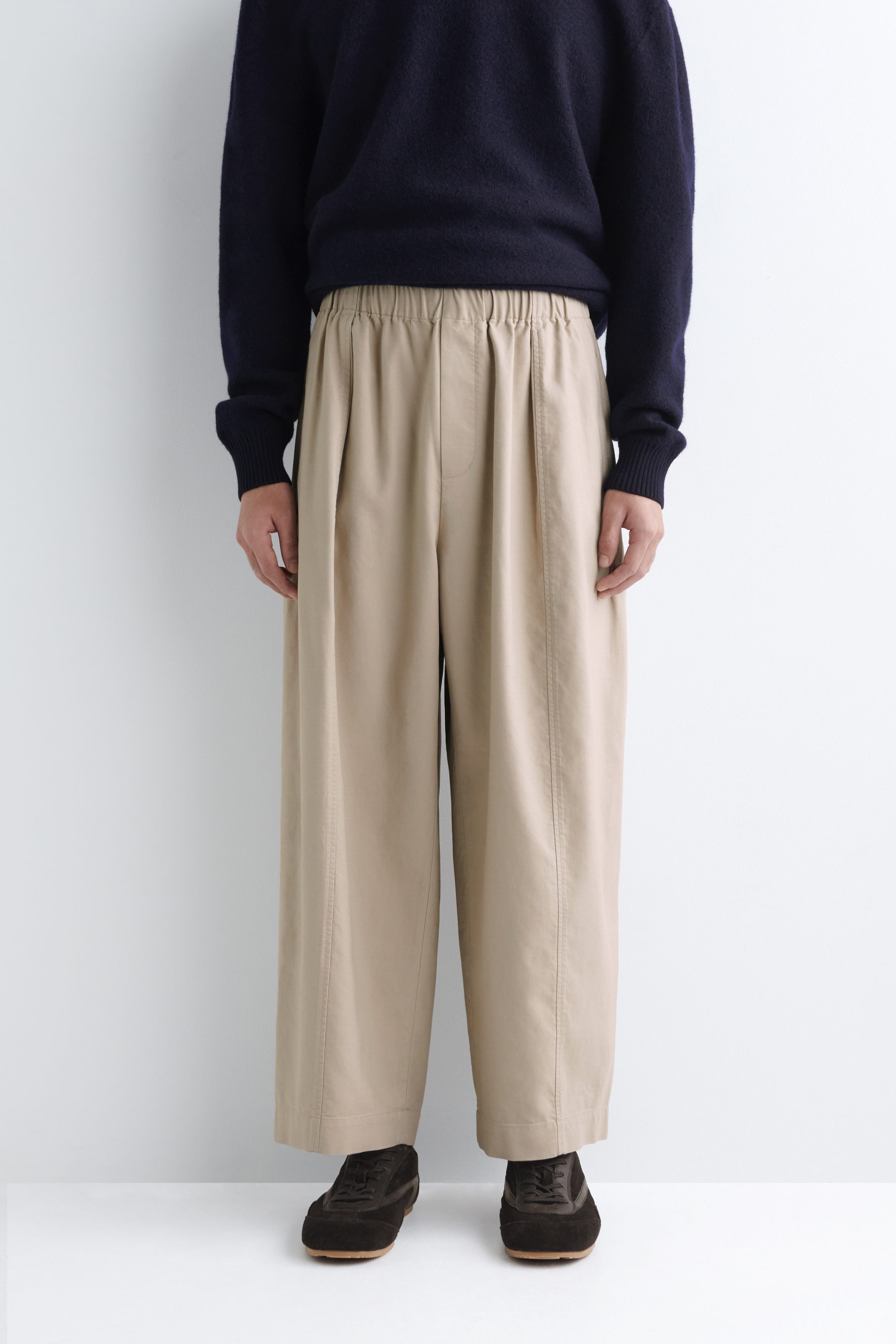 COTTON CROPPED BARREL-LEG TROUSERS