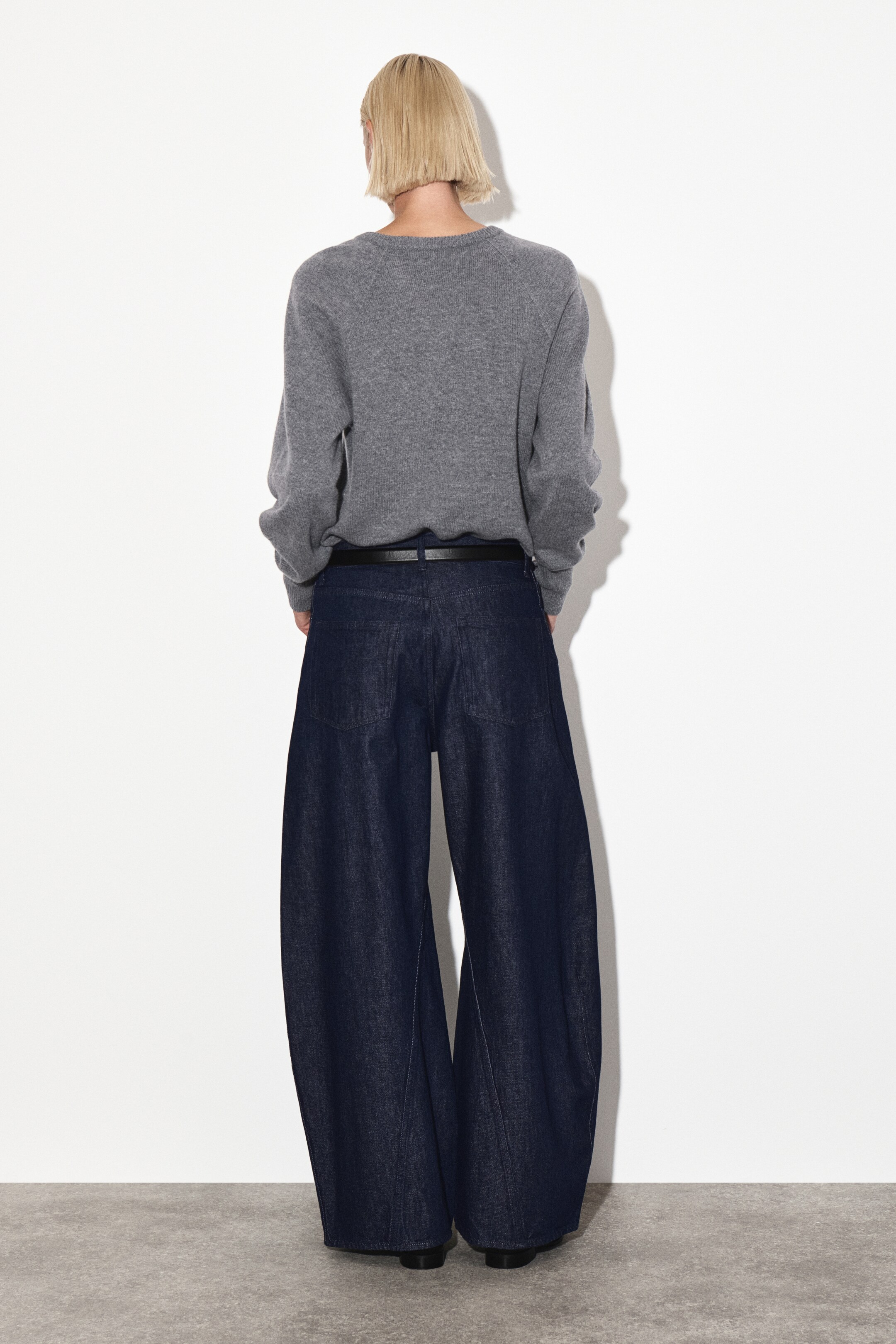 Visualizza immagine più grande: JEANS TWIST DAL TAGLIO BARREL - INDACO - DONNA | H&M IT 4