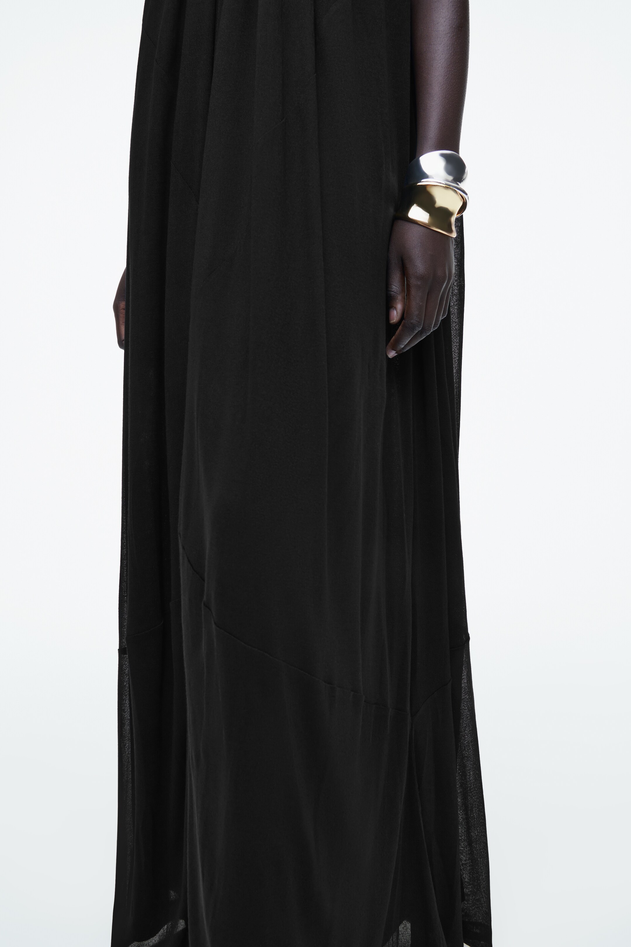 Agrandir l'image: ROBE LONGUE À ENCOLURE LICOU - NOIR - FEMME | H&M CH 2