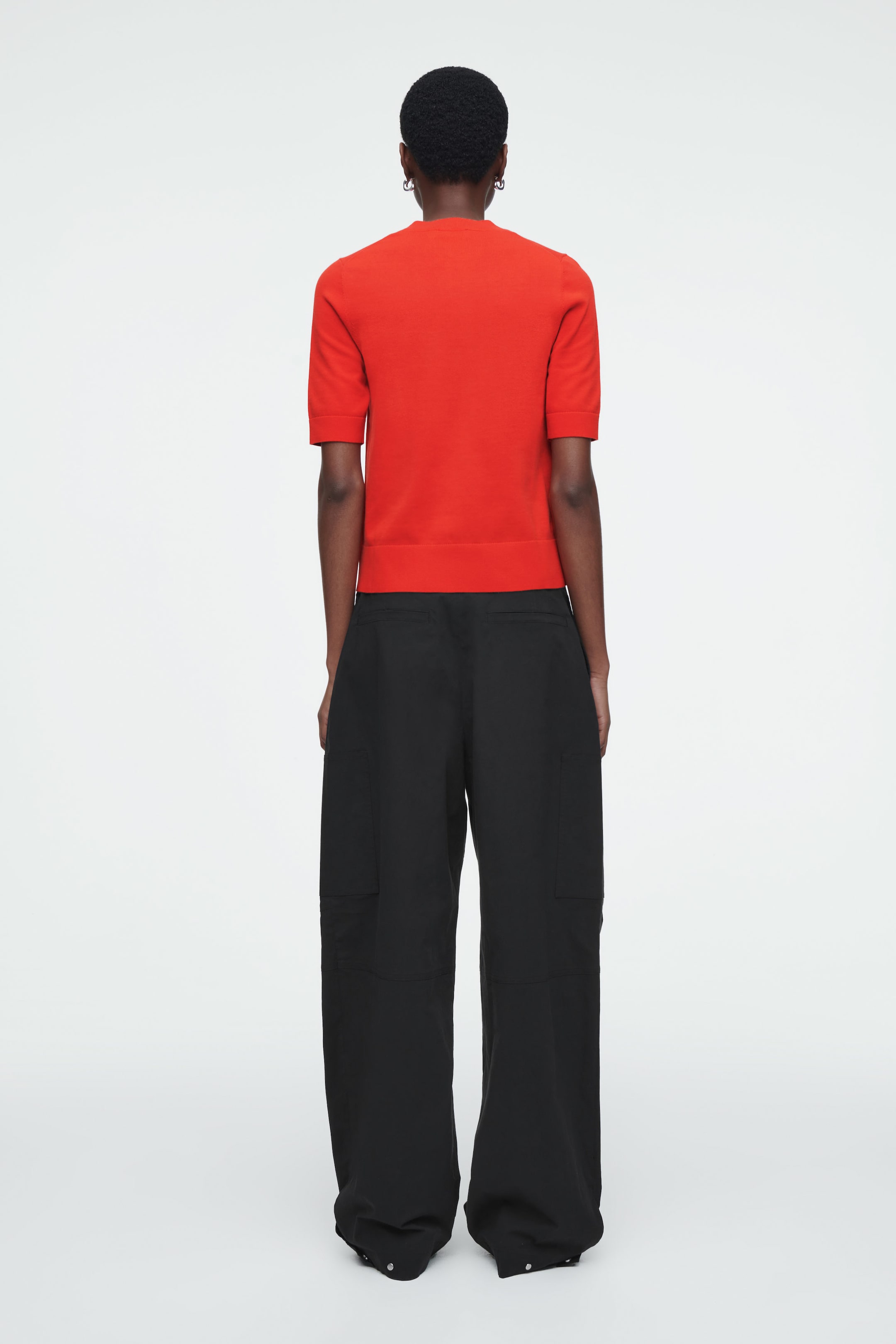 REGULAR KNITTED T-SHIRT
