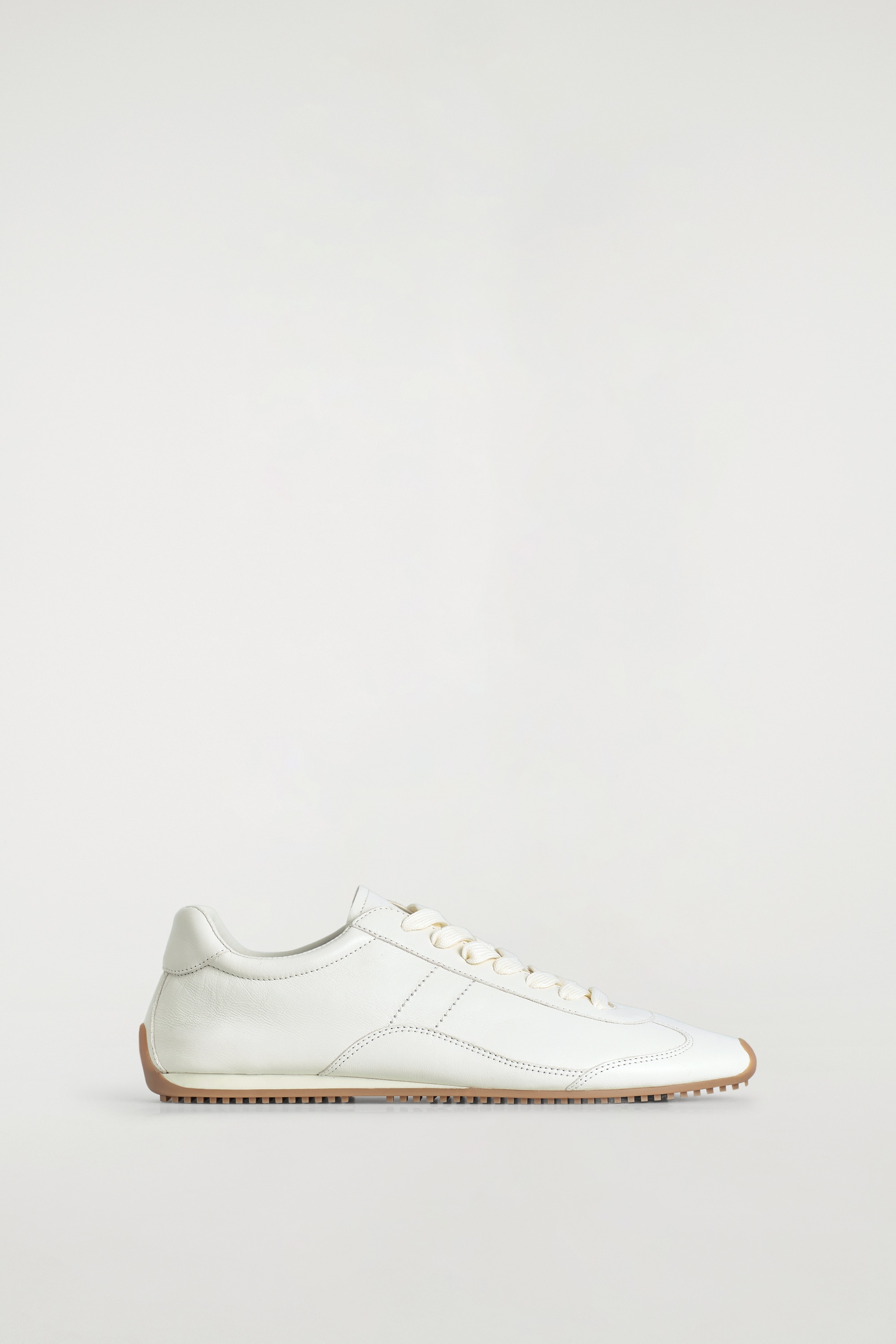 LEATHER TRAINERS - WHITE