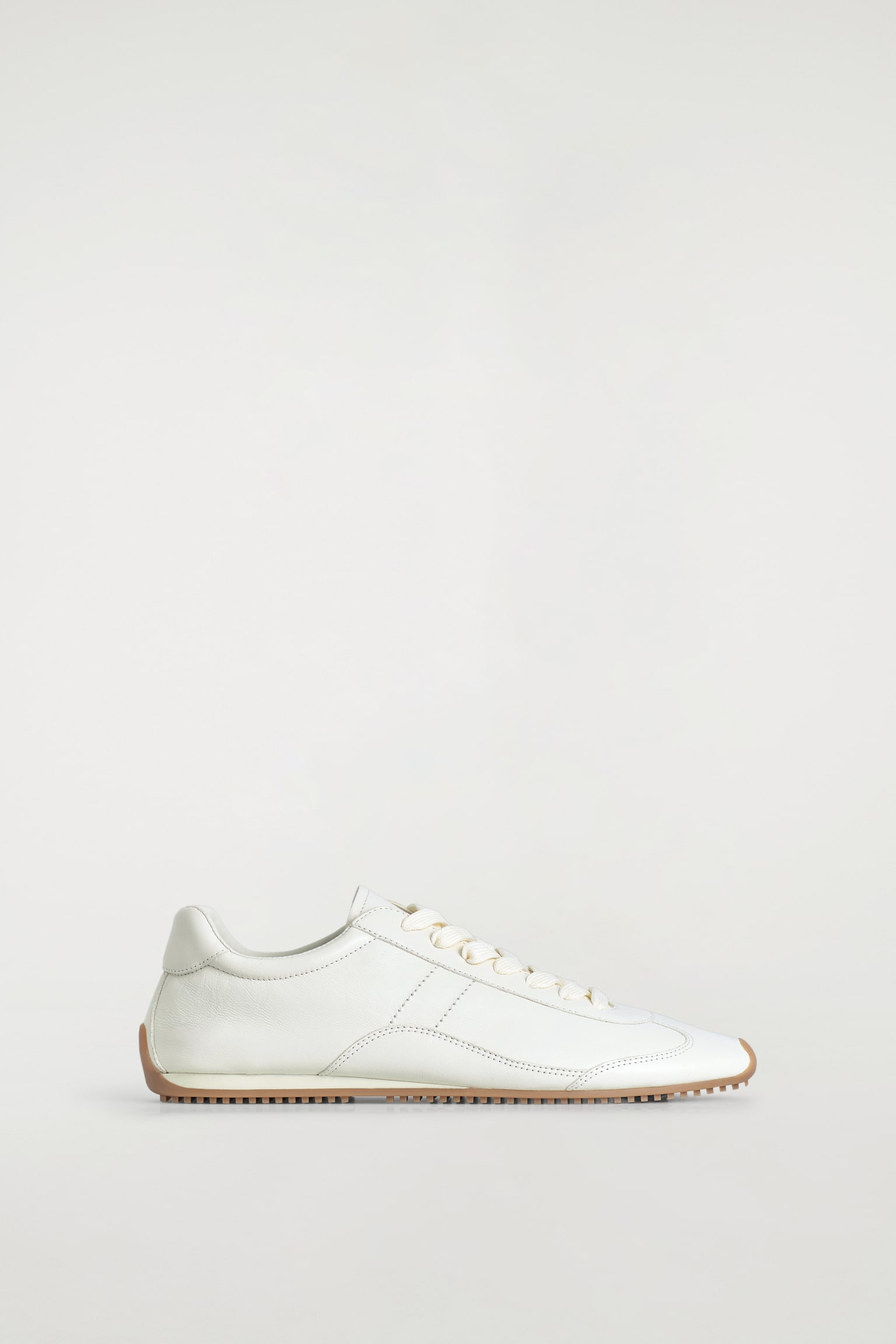 SKÓRZANE BUTY SPORTOWE - BIAŁY