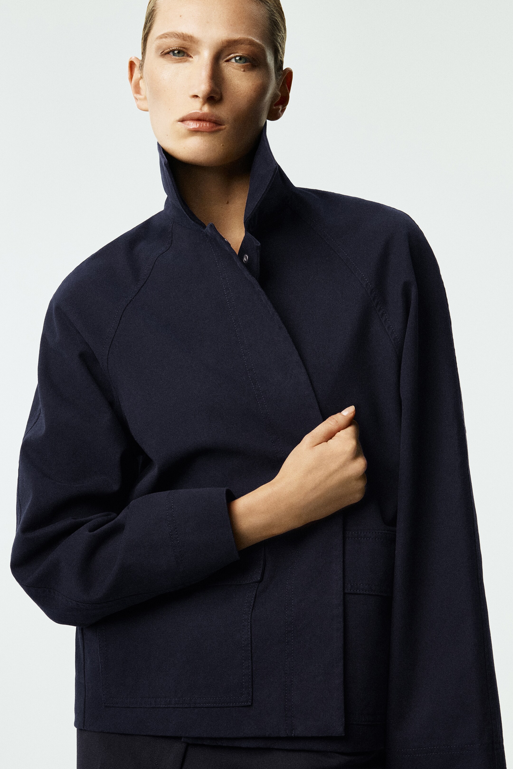 Größeres Bild anzeigen: UTILITY-JACKE AUS BAUMWOLLE - NAVYBLAU - Ladies | H&M AT 8