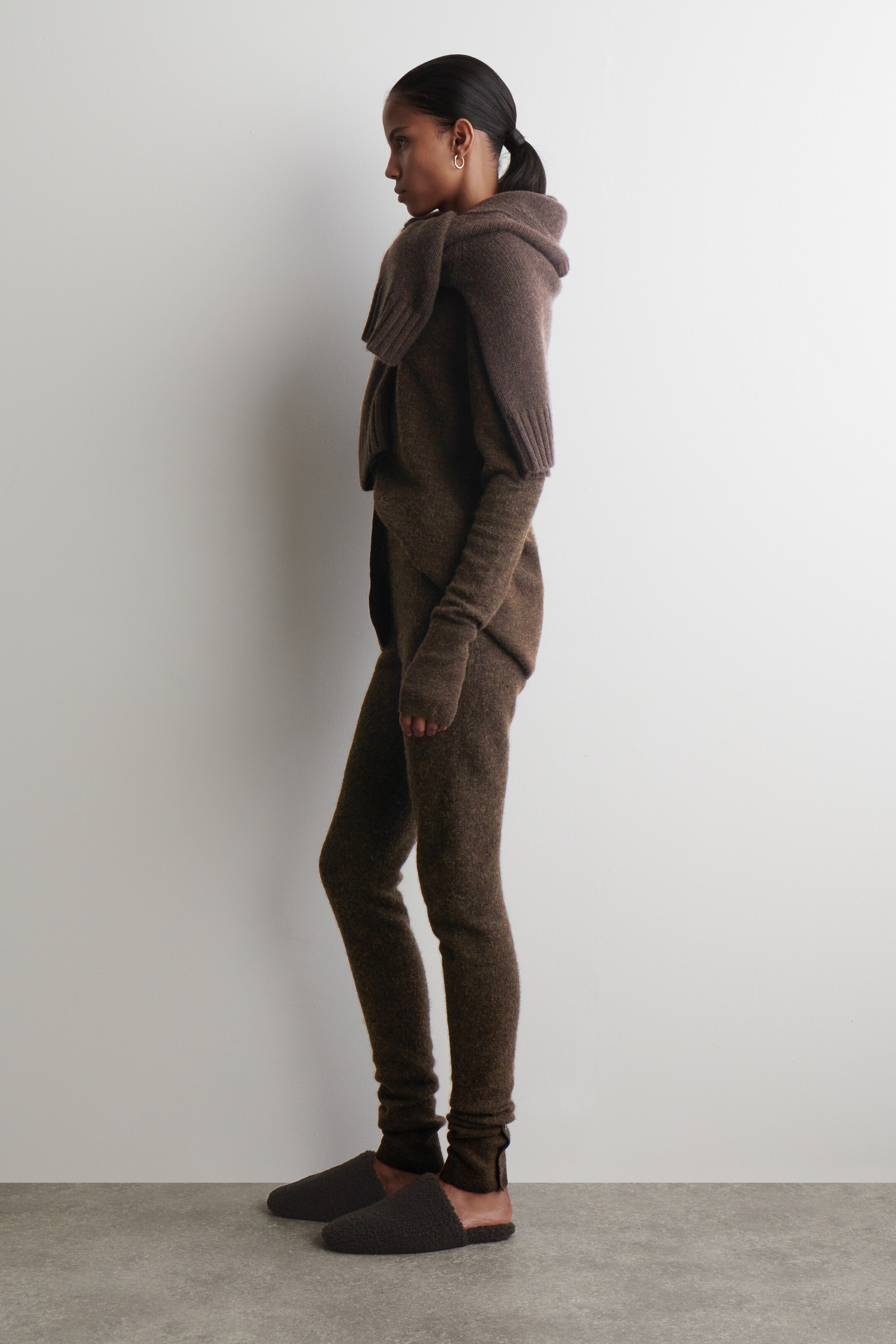 Nagyobb kép megtekintése: ALPACA MERINO GYAPJÚ LEGGINGS - BROWN MÉLANGE - NŐI | H&M HU 2