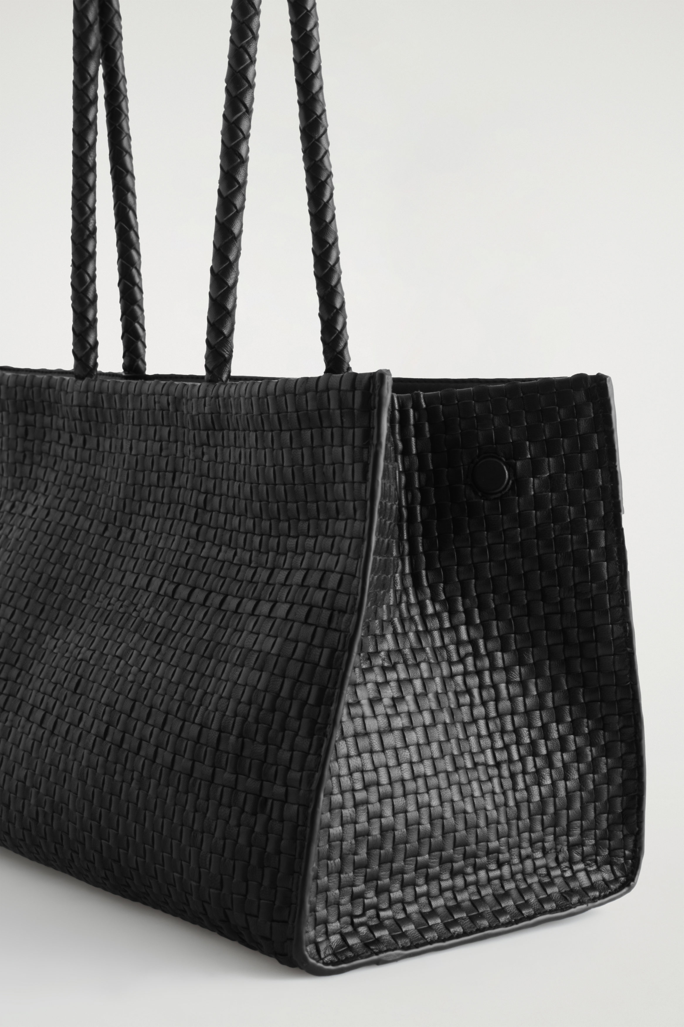トートバッグ COURONNE Lumie Velvet Tote 29 (Black)_RCBTX24661BKX 0400019543162_BLACK?wid=600&