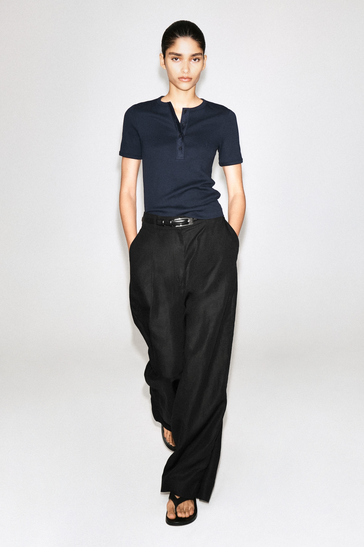 RIBBED HENLEY T-SHIRT — NAVY