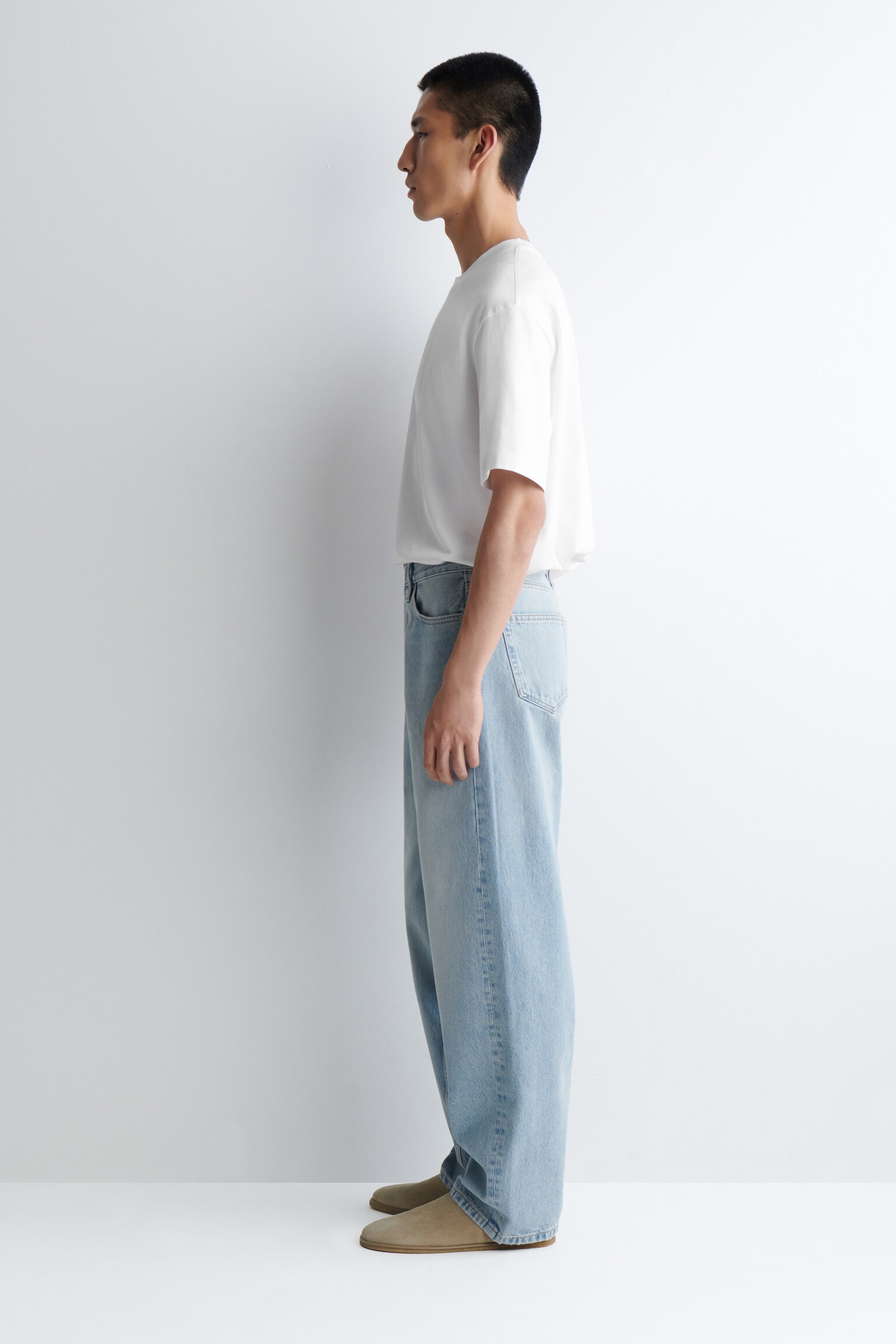 RIDER JEANS MIT GERADEM BEIN - HELLBLAU/SCHWARZE WASCHUNG - 6