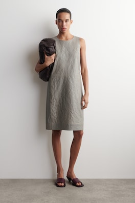 TEXTURED-LEATHER SHIFT DRESS — DOVE GRAY 1