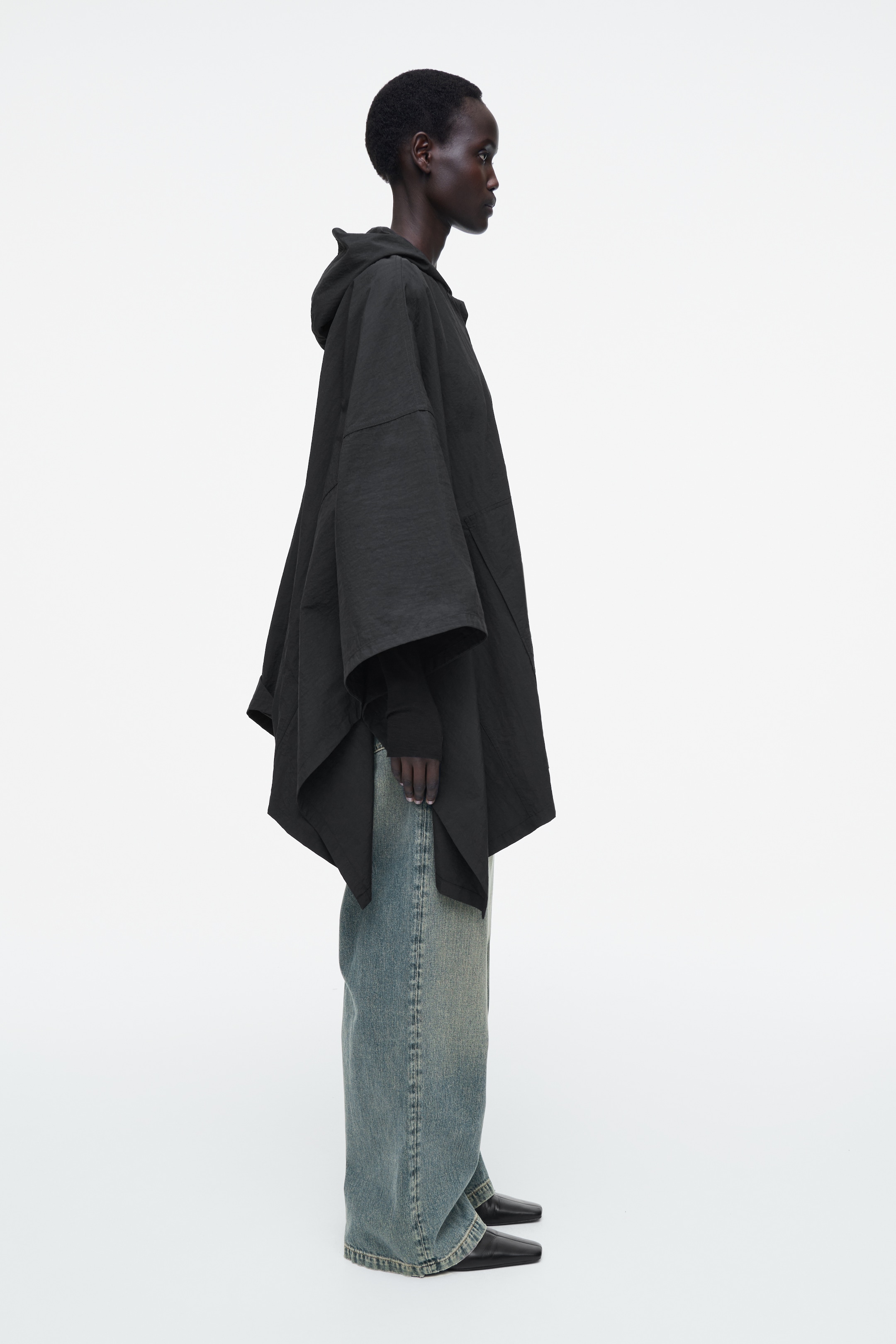 Agrandir l'image: CAPE À CAPUCHE FAÇON TRENCH-COAT - NOIR - FEMME | H&M FR 2