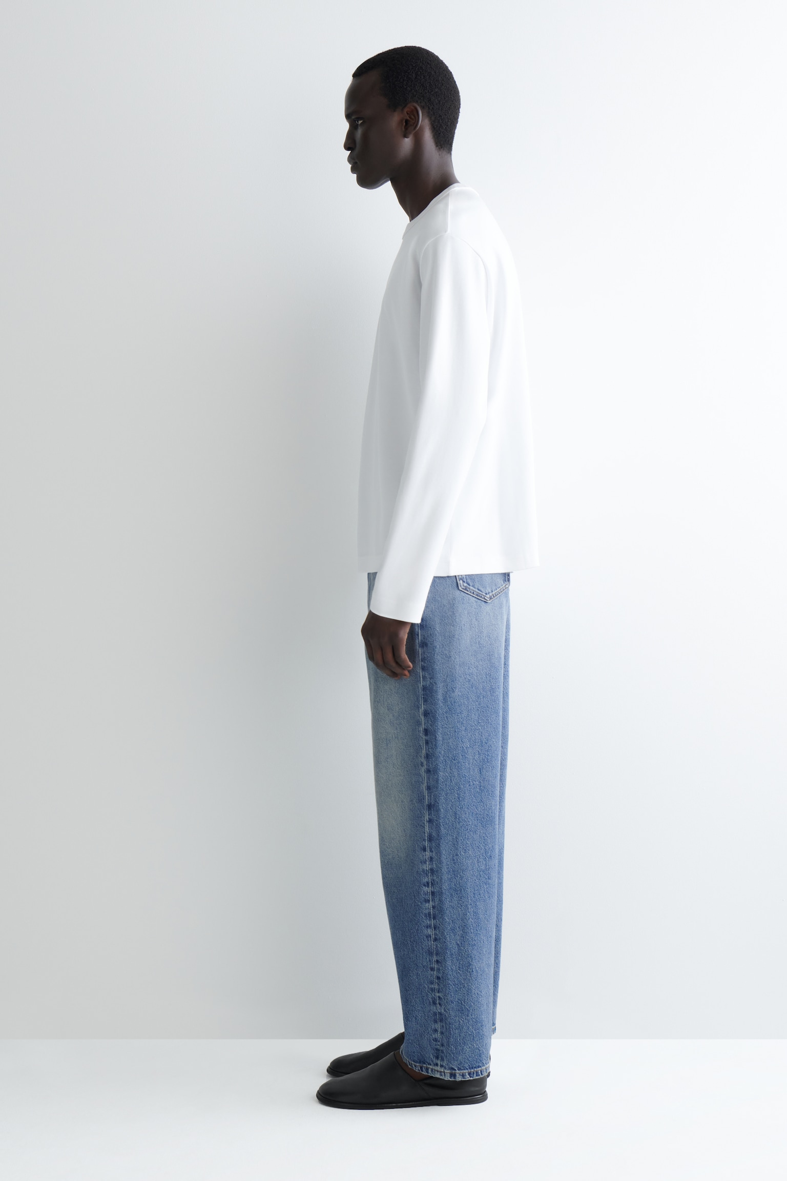 RELAXED JERSEY INTERLOCK LONG-SLEEVED T-SHIRT - WHITE/BLUE/BLACK/RED / WHITE / STRIPED/NAVY/DARK GREEN - 6