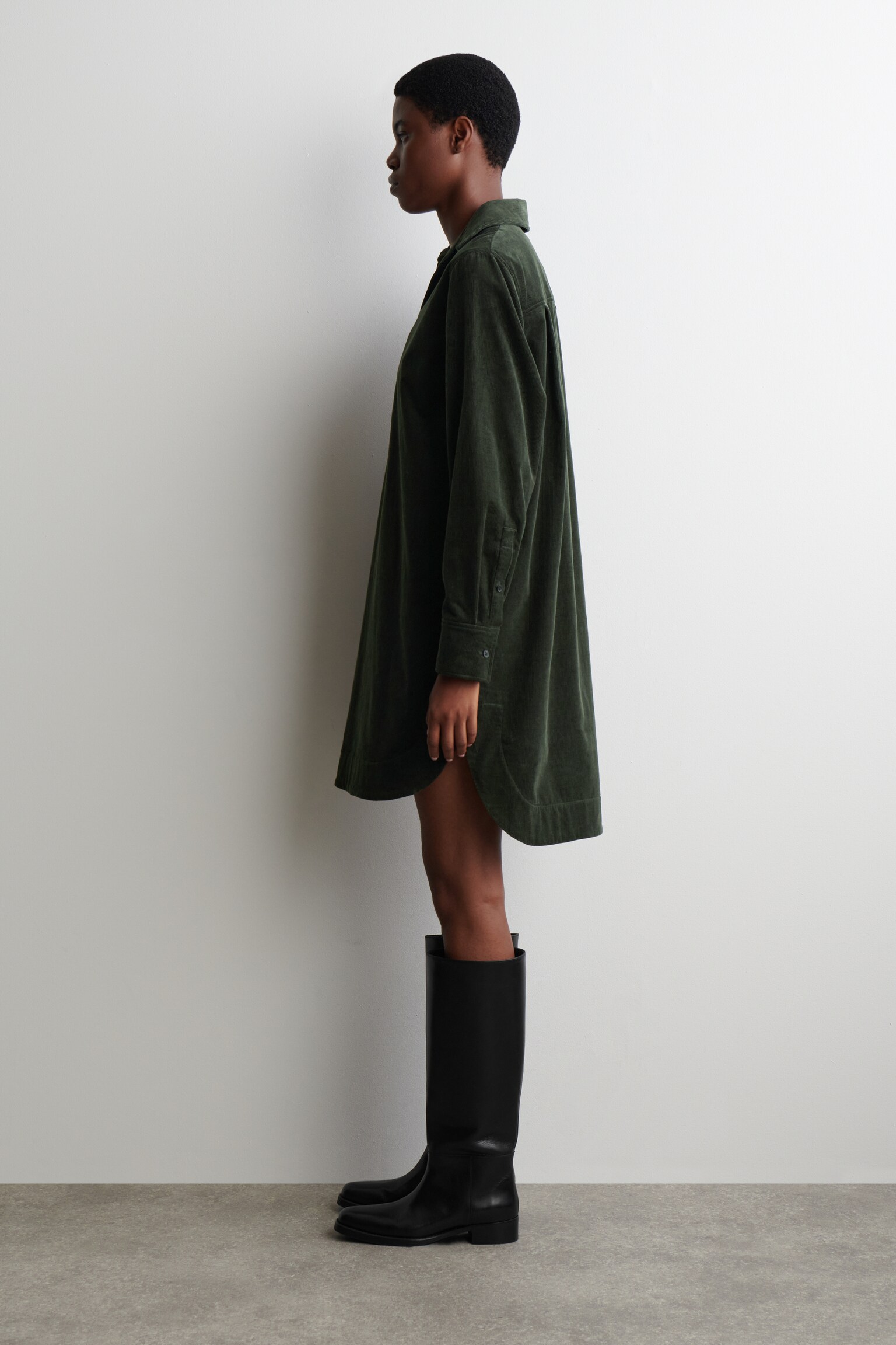 VESTIDO CAMISERO CORTO DE PANA - VERDE OSCURO/NEGRO - 5