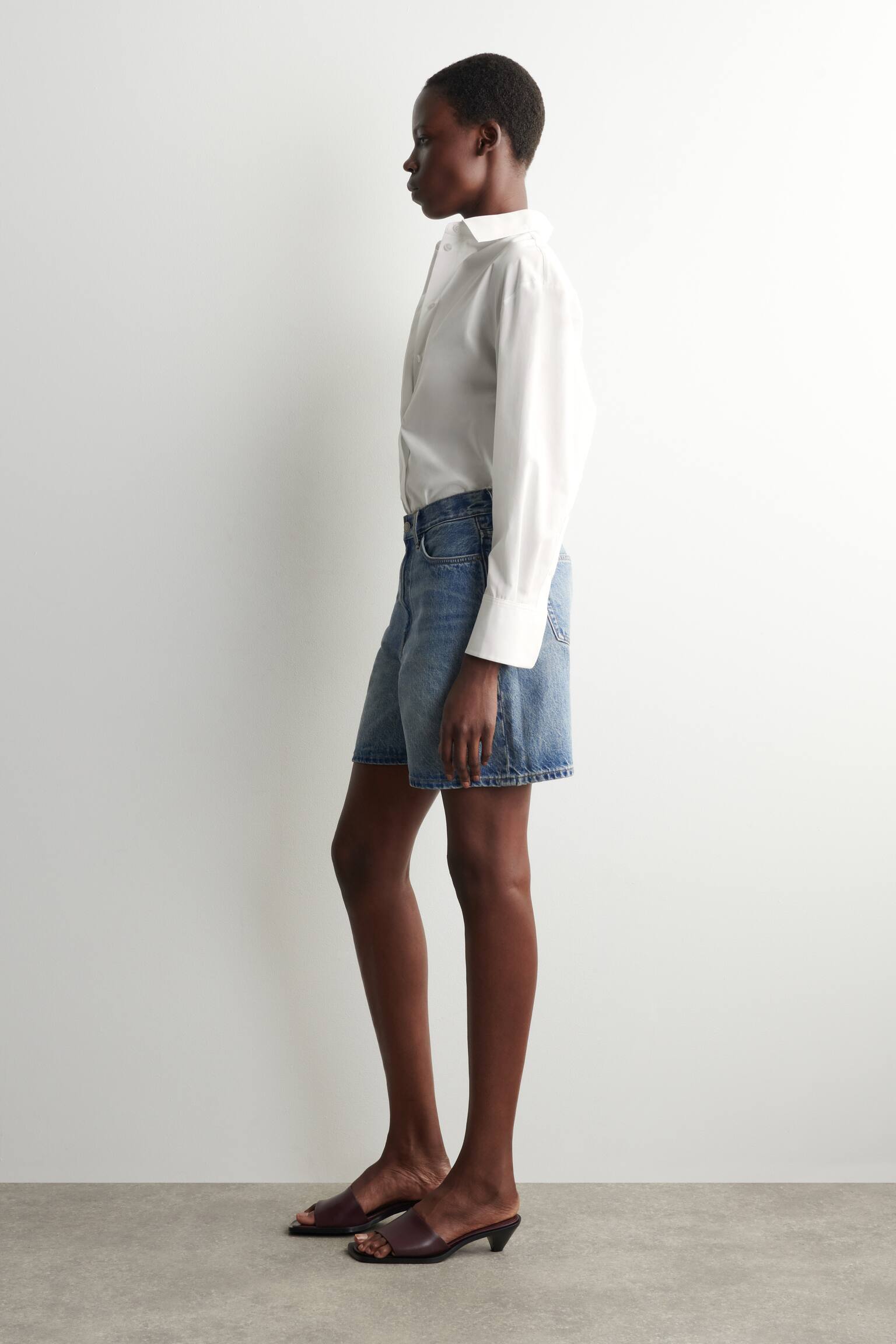 מכנסיים קצרים מדנים עם מותן גבוהה - 5