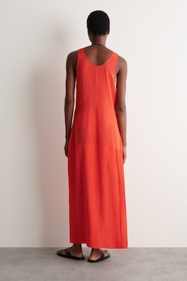 GATHERED PLEATED V-NECK MAXI DRESS — ORANGE 3