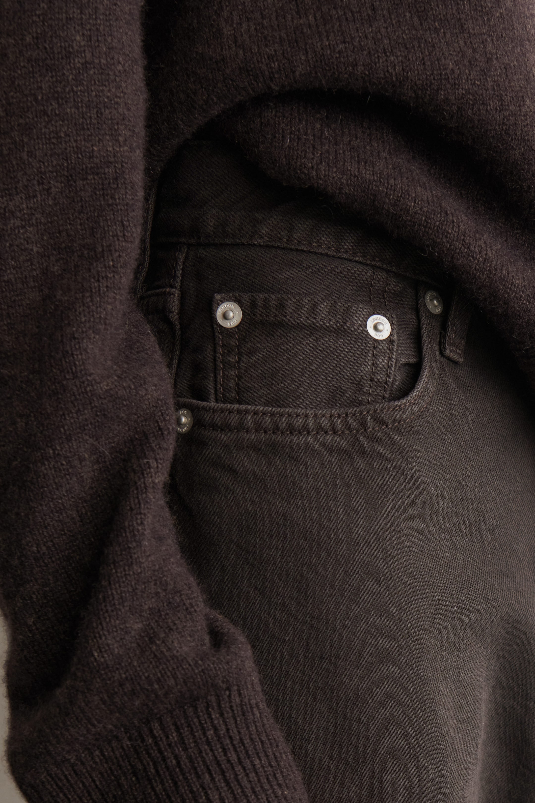 REPRISE STRAIGHT-LEG JEANS