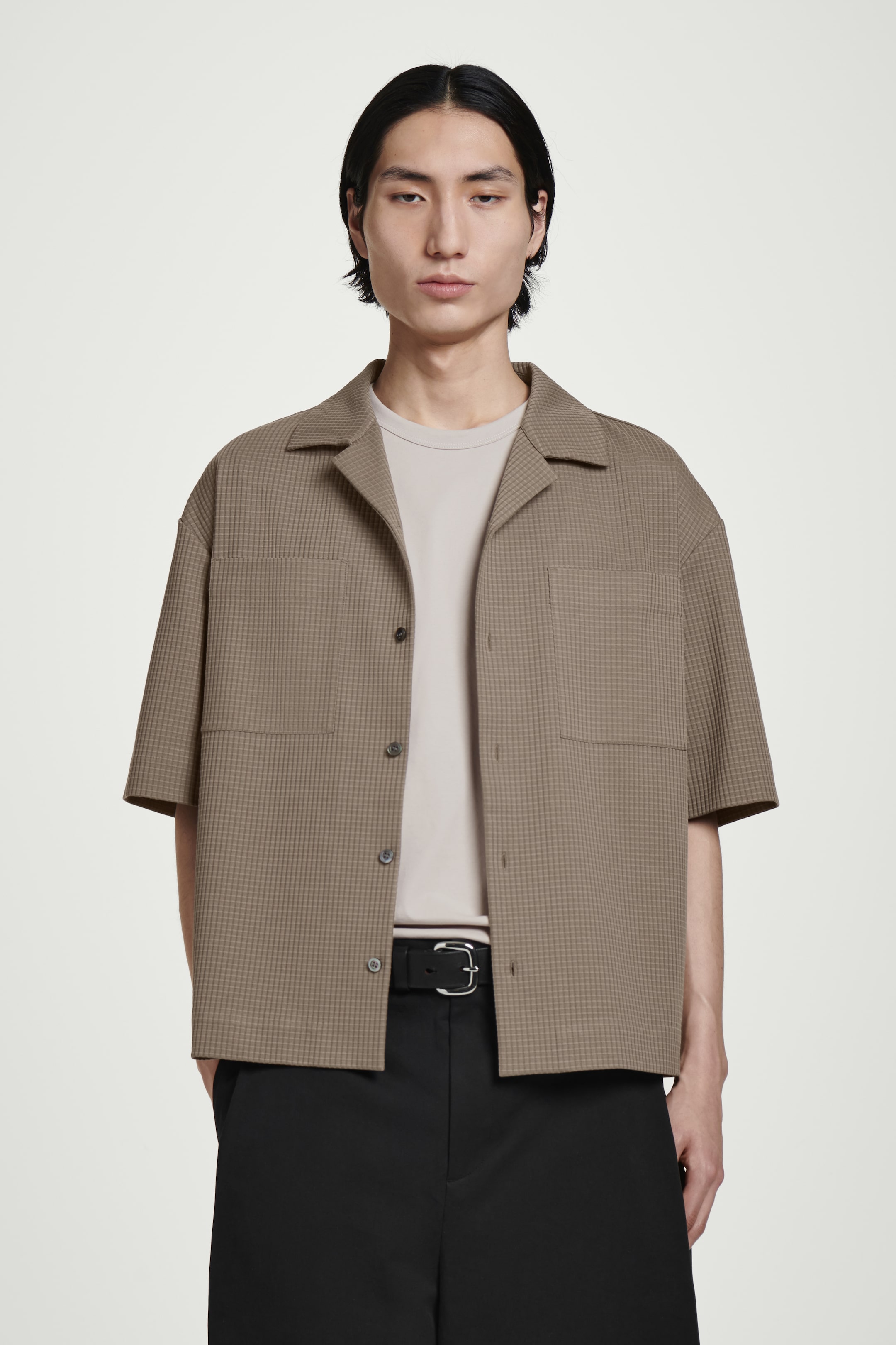 Agrandir l'image: CHEMISE RESORT DÉCONTRACTÉE EN COTON TEXTURÉ - BRUN - HOMME | H&M CH 1