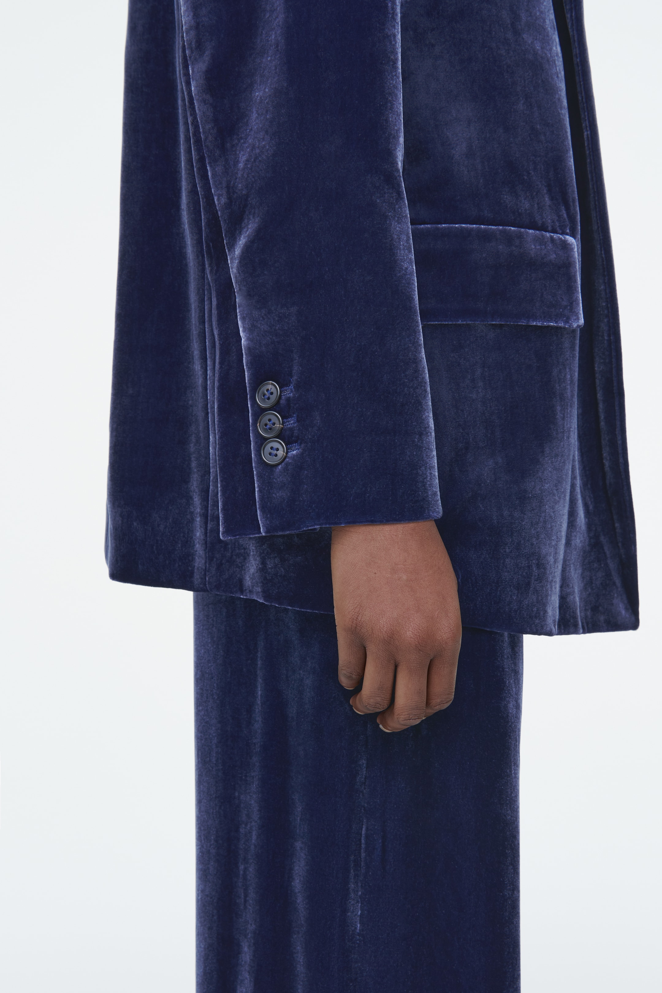 Agrandir l'image: BLAZER EN VELOURS DE SOIE MÉLANGÉE - BLEU - FEMME | H&M CH 5